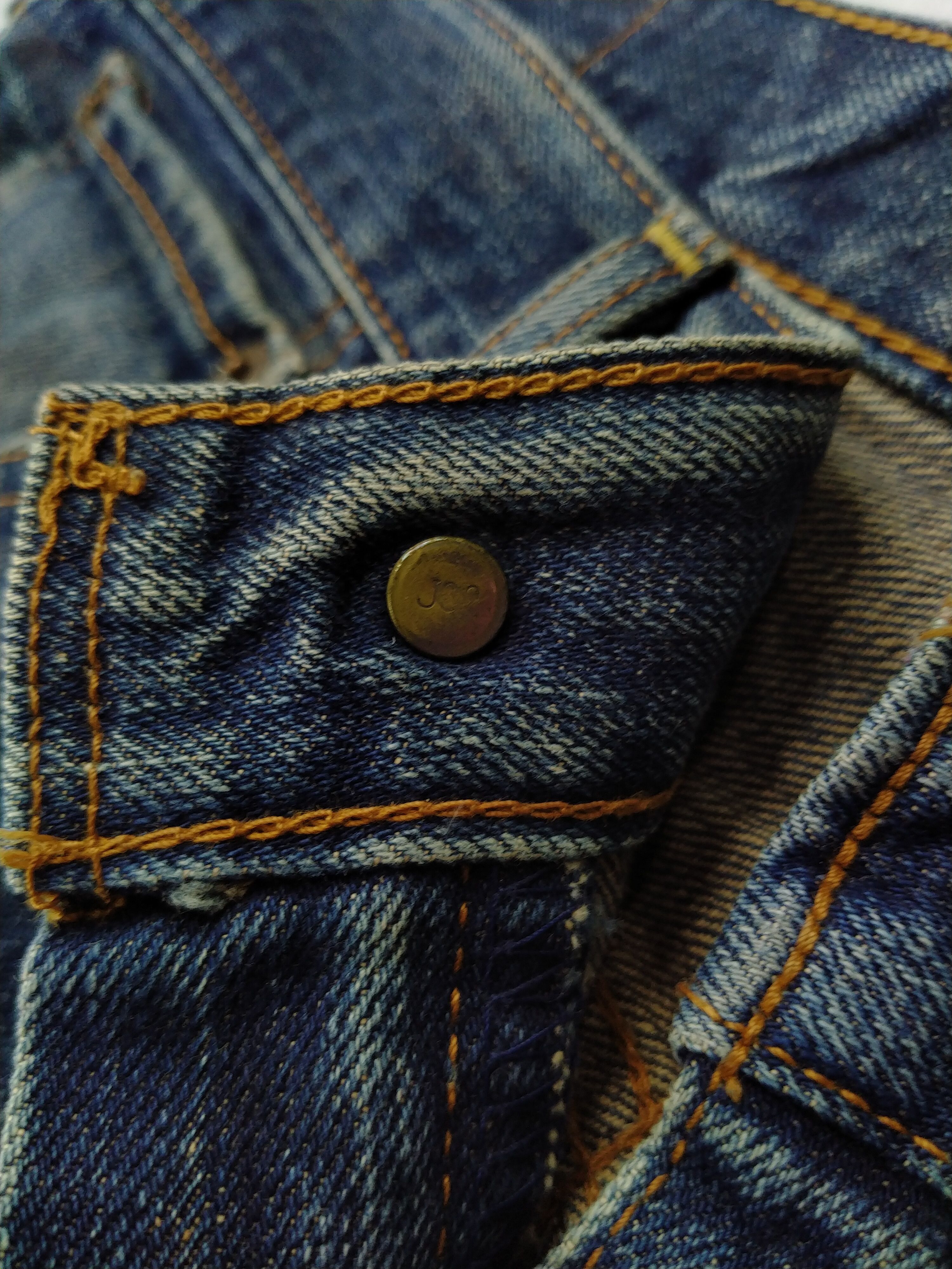 Levi's Distressed Vintage Levi's 504 Jeans 35x29.5 Denim -JN885 Size US 35 - 7 Thumbnail