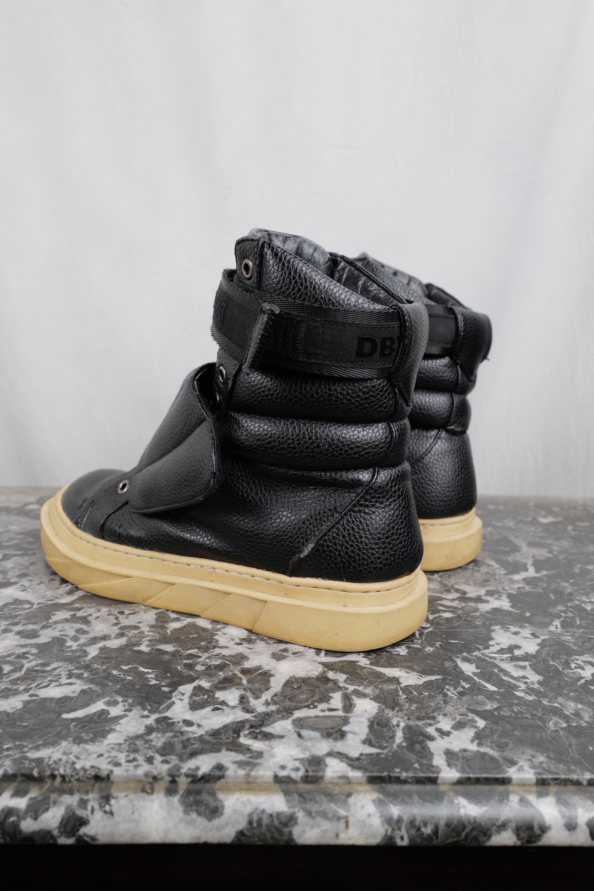 D by D DBYD HI-TOP FABRIC SNEAKER Size US 8 / EU 41 - 12 Thumbnail