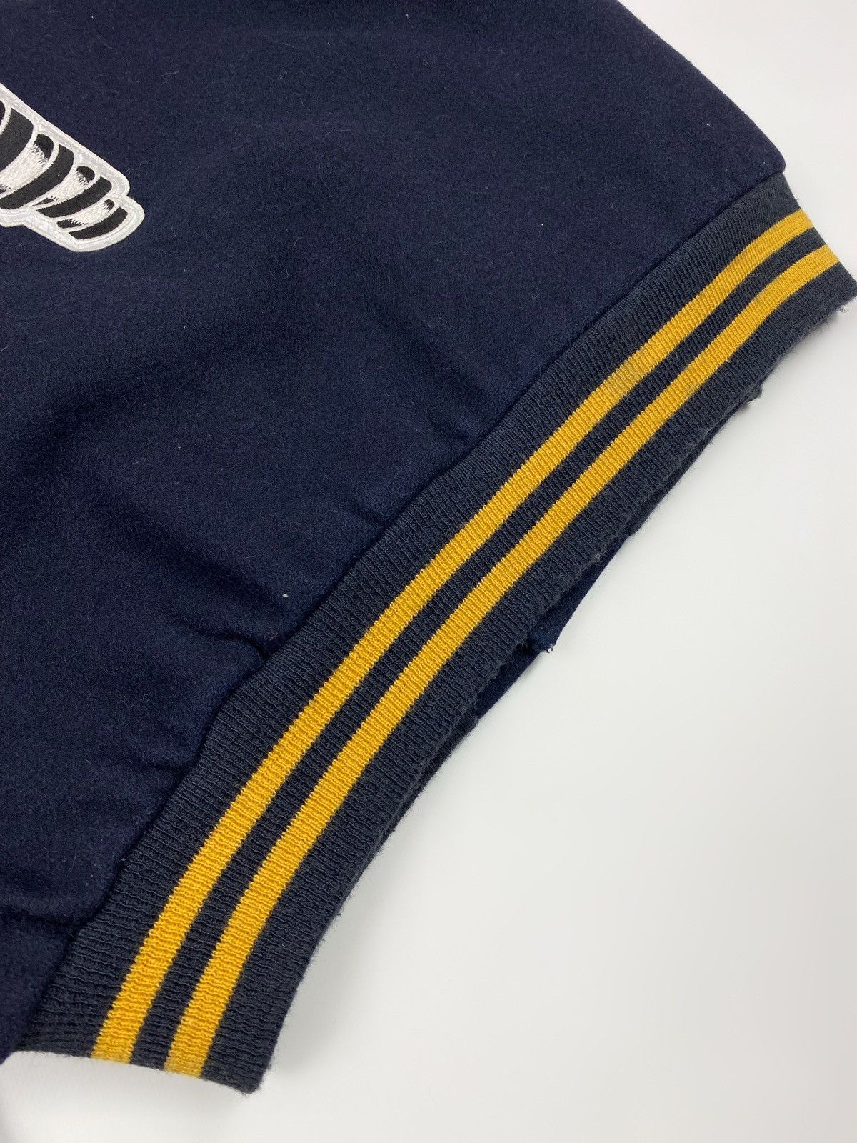 Vintage 1990’s Vintage Game Cyclones Hockey Team Varcity Jacket Size US M / EU 48-50 / 2 - 19 Thumbnail