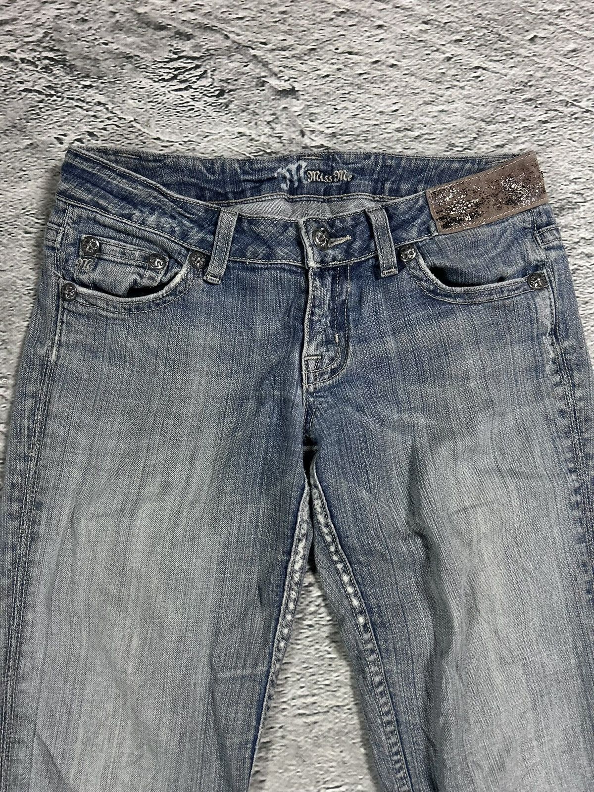 Miss Me Miss Me flared bootcut white stitching denim vintage y2k Size 28" / US 6 / IT 42 - 8 Thumbnail