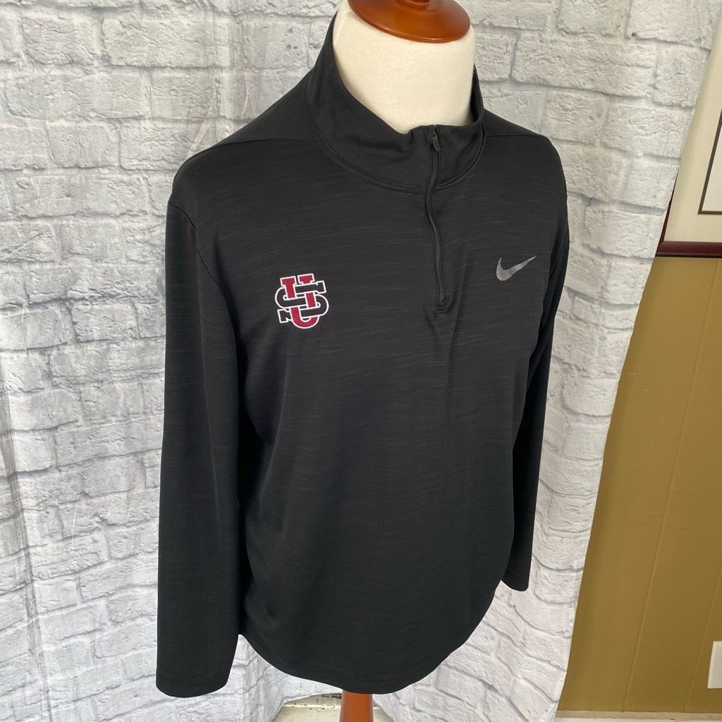 Nike Nike Men XL drifit 1/4 zip Longsleeve pullover collegiate we Size US XL / EU 56 / 4 - 3 Thumbnail