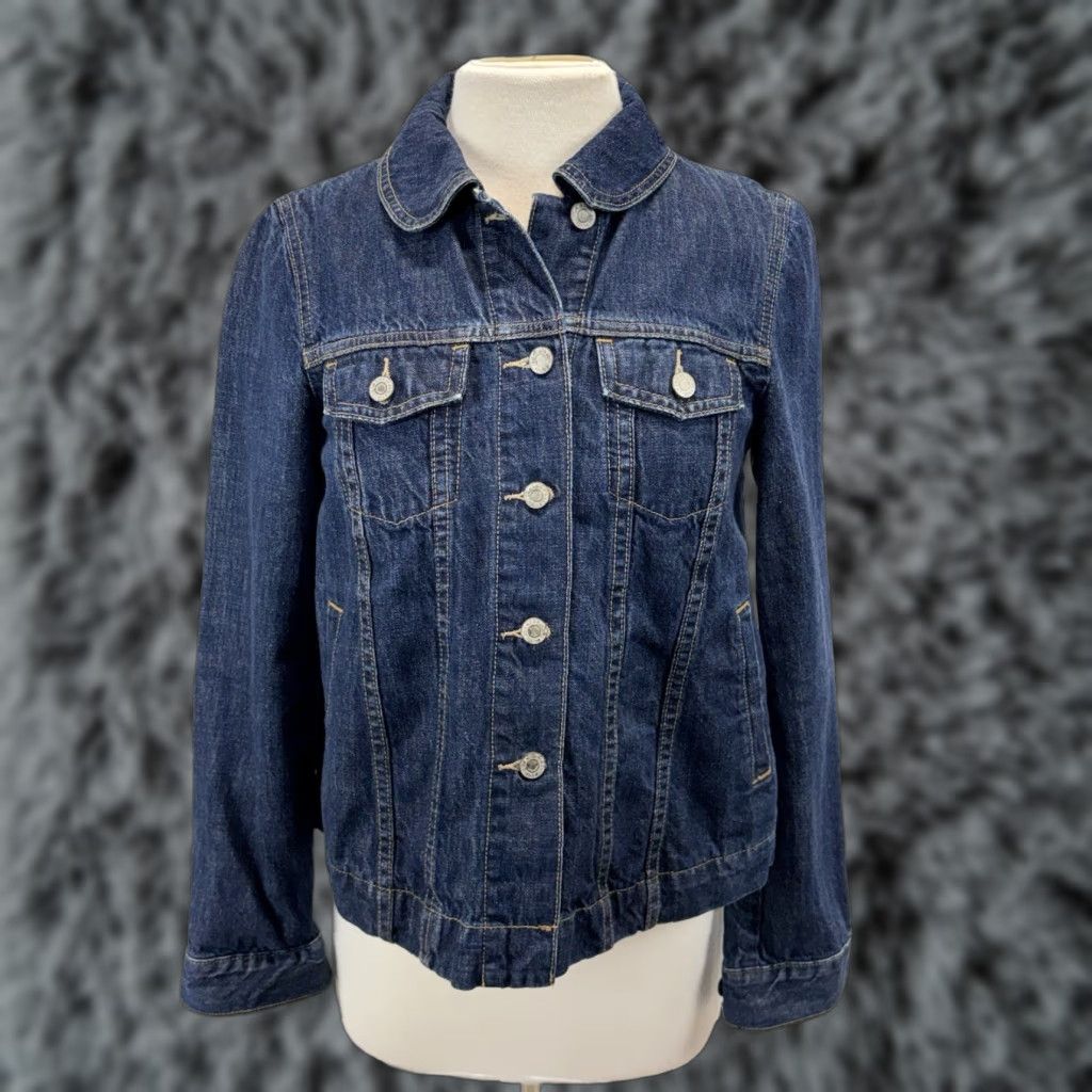 Gap VINTAGE Gap 1969 Denim Jean Jacket Women’s M Pleated Back Dark Wash Y2K Button Up Jacket Size 32" / US 10 / IT 46 - 1 Thumbnail