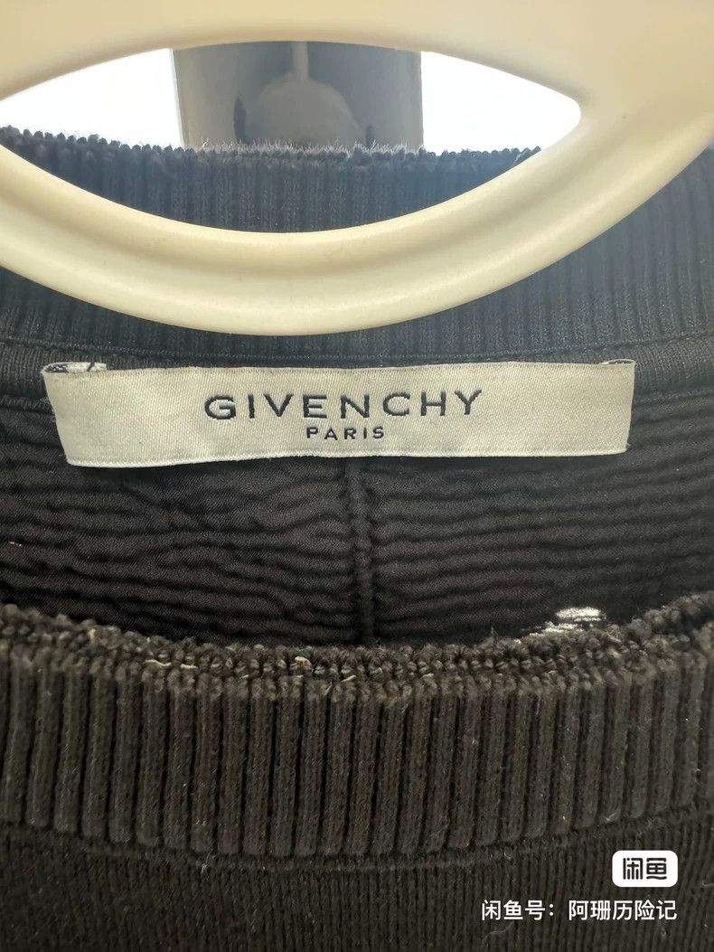 Givenchy Givenchy Givenchy hole sweatshirt 2505-Nextarrow Size US M / EU 48-50 / 2 - 3 Thumbnail