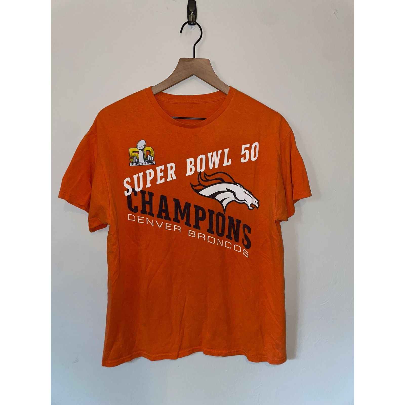 NFL NFL Denver Broncos Super Bowl 50 Champs Roster Shirt M Size US M / EU 48-50 / 2 - 1 Thumbnail