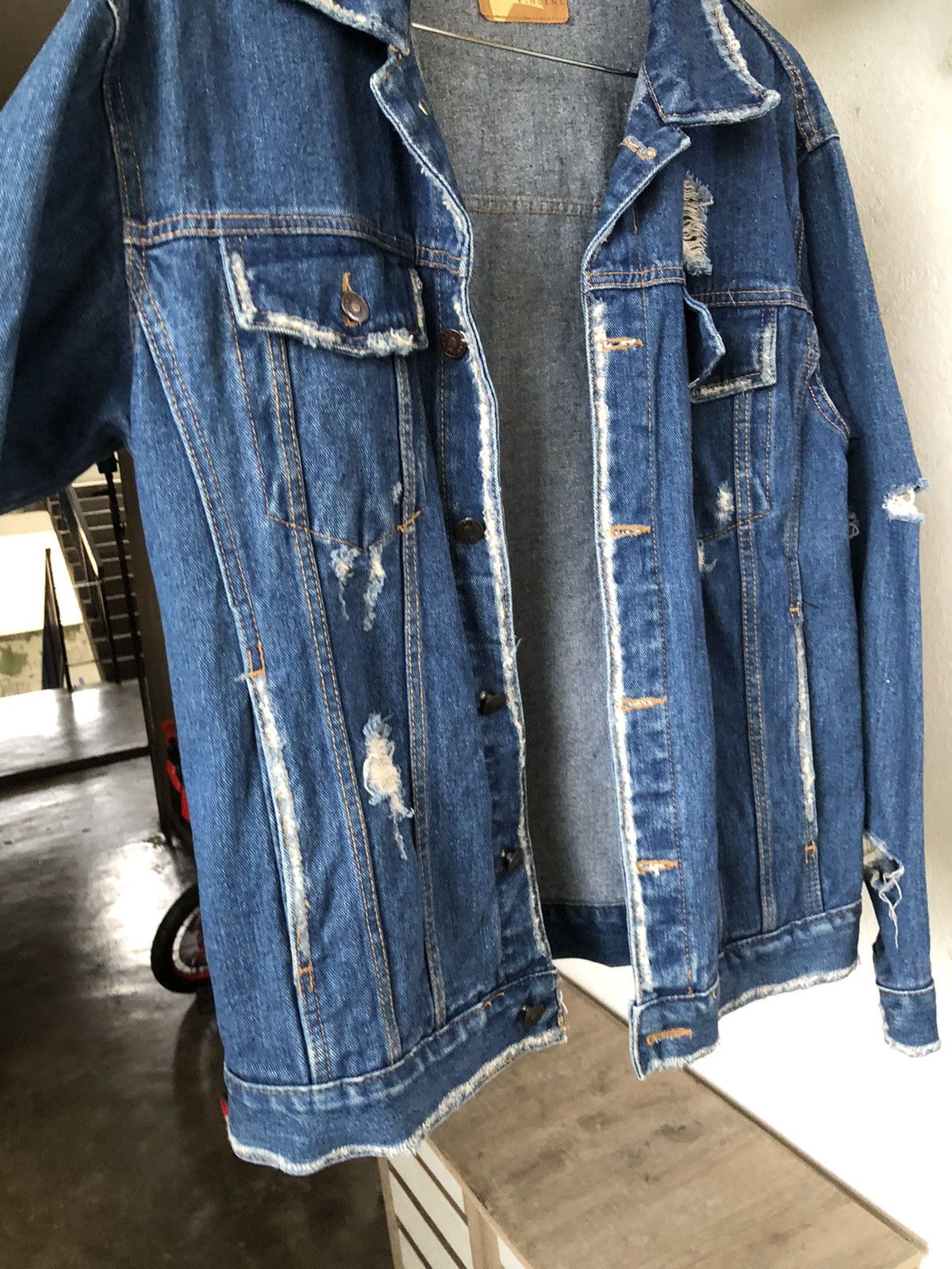 Seditionaries Korean Brans Vincent Punk Distressed Denim Trucker Jacket Size US L / EU 52-54 / 3 - 9 Thumbnail