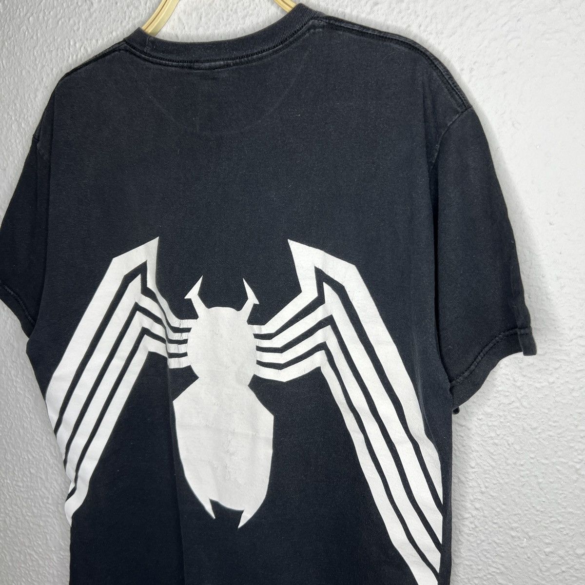 Marvel Comics Vintage Y2K Venom Marvel comics movie graphic t shirt rare Size US L / EU 52-54 / 3 - 9 Thumbnail