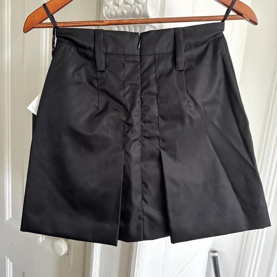 Prada Prada Re-Nylon Mini Skirt Size 25" / US 0 / IT 36 - 2 Thumbnail