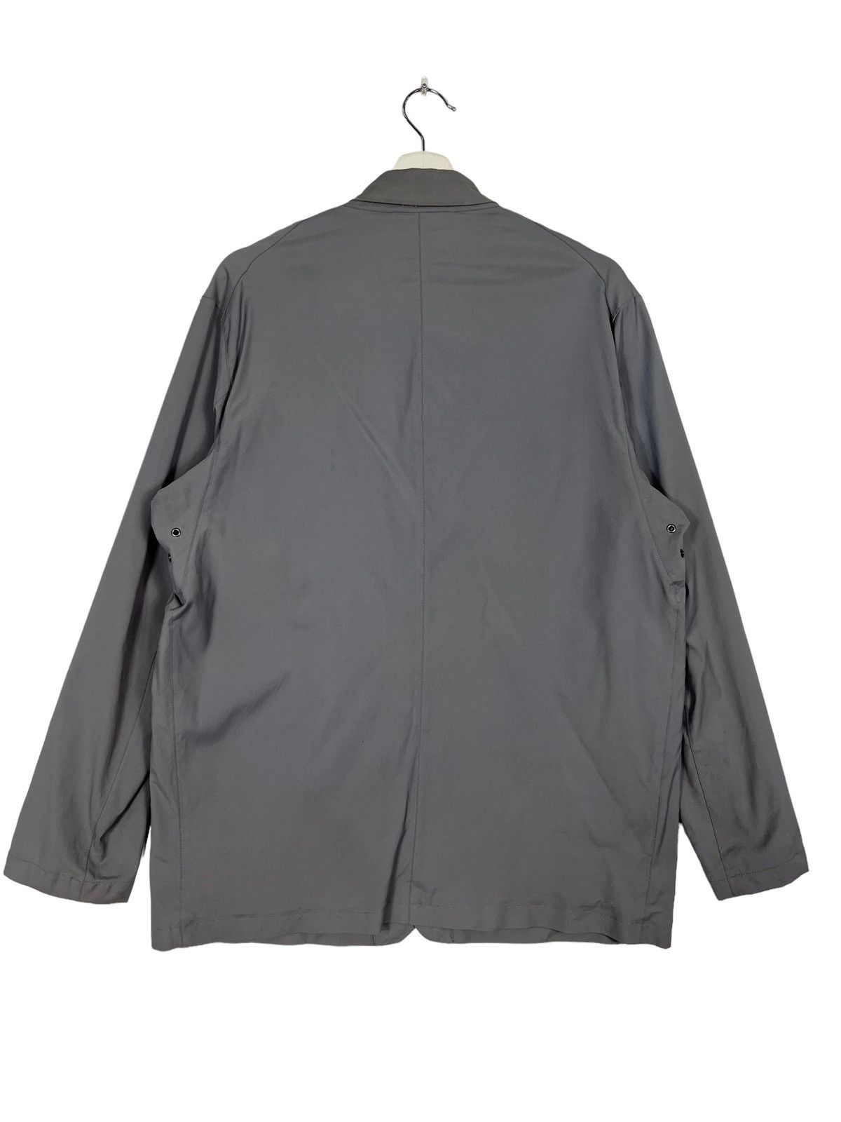 New Balance 🔥 ACHIEVE NEW BALANCE SEAM SEALED GARMENT IN DOUBLE LAYERED Size US M / EU 48-50 / 2 - 8 Thumbnail