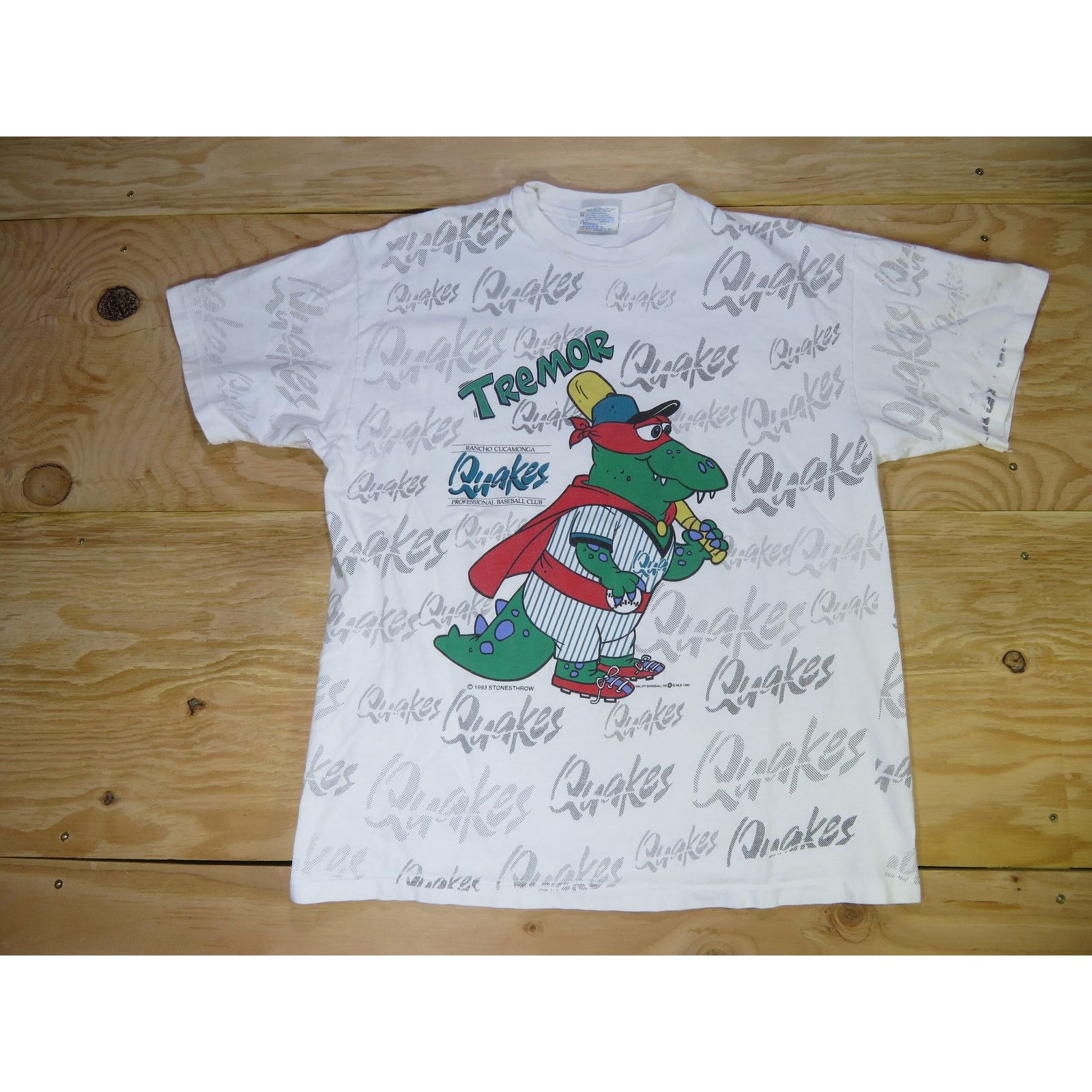 Hanes Rancho Cucamonga Quakes Tremor T-shirt Sz L White Vintage Size US L / EU 52-54 / 3 - 1 Thumbnail