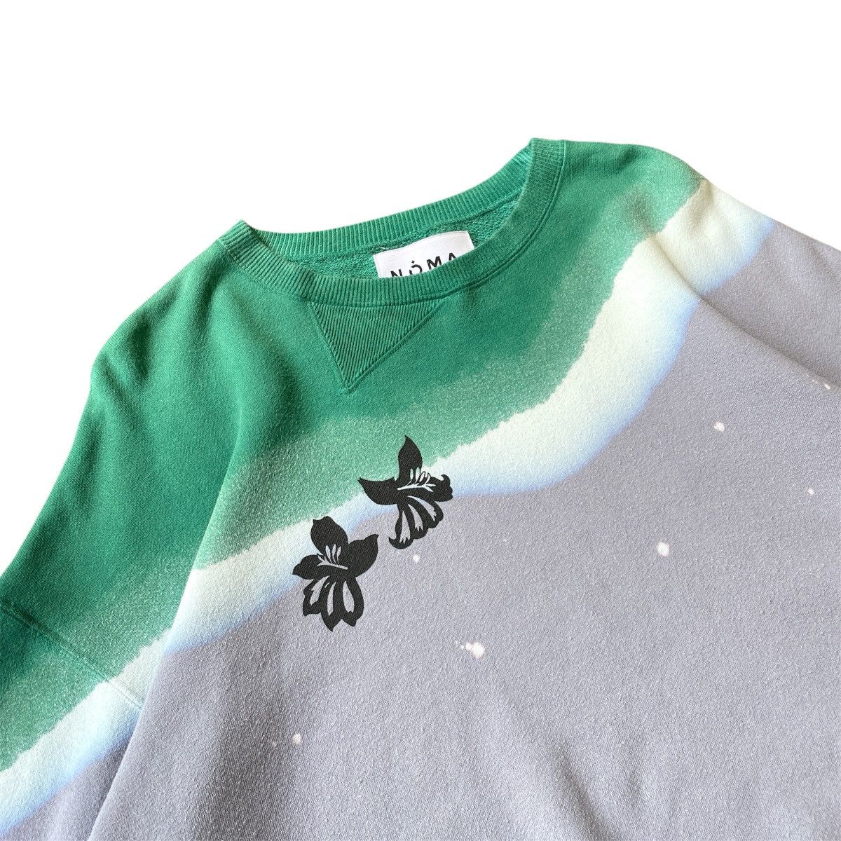 Beams Japan × Designer × NOMA t.d Very Rare NOMA td x Ray Beams “Lilies” Hand Dye Sweatshirt Size US XL / EU 56 / 4 - 2 Thumbnail
