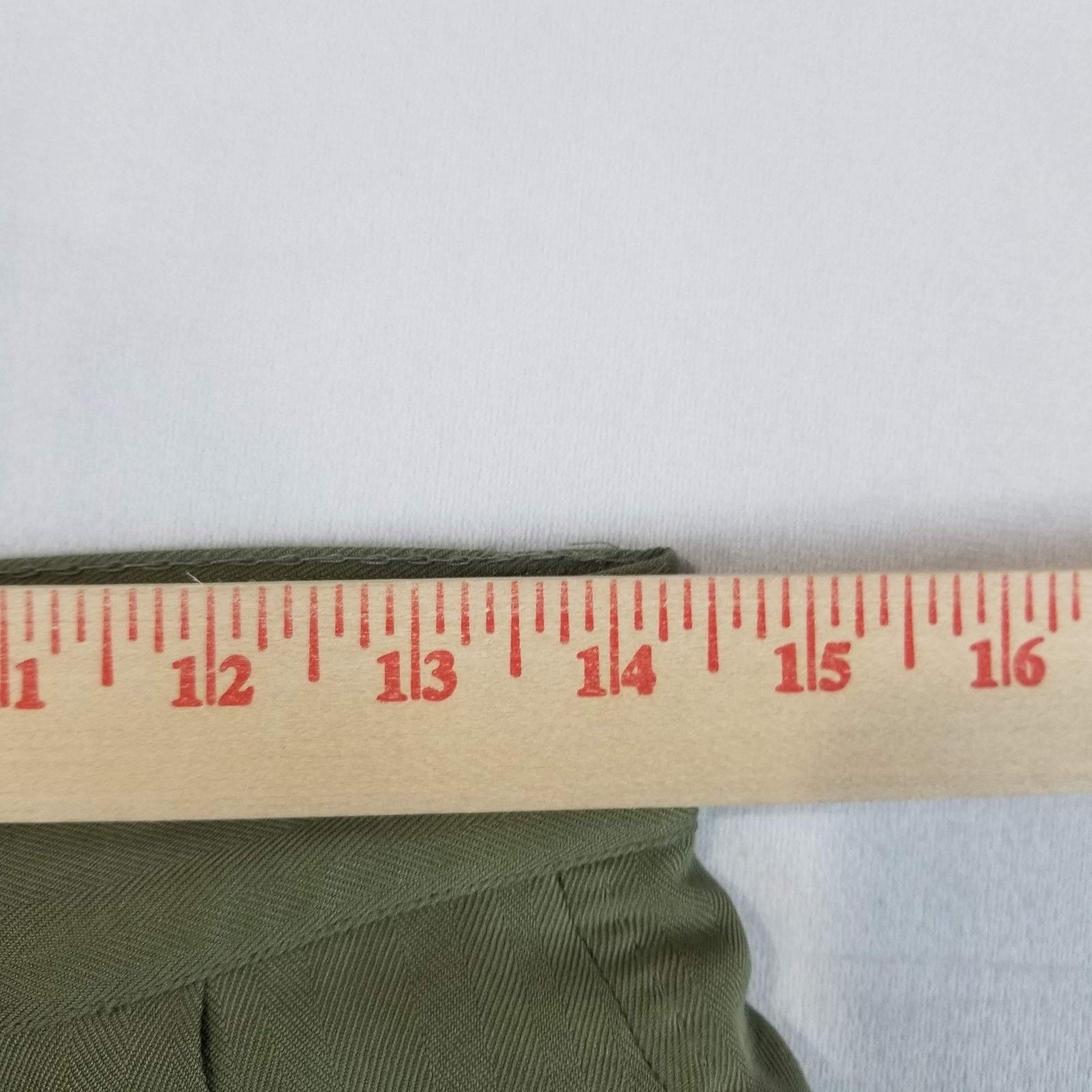 Tommy Bahama Tommy Bahama Pants Women 8 Green Silk Pleated Lined Trousers Size 30" / US 8 / IT 44 - 9 Thumbnail