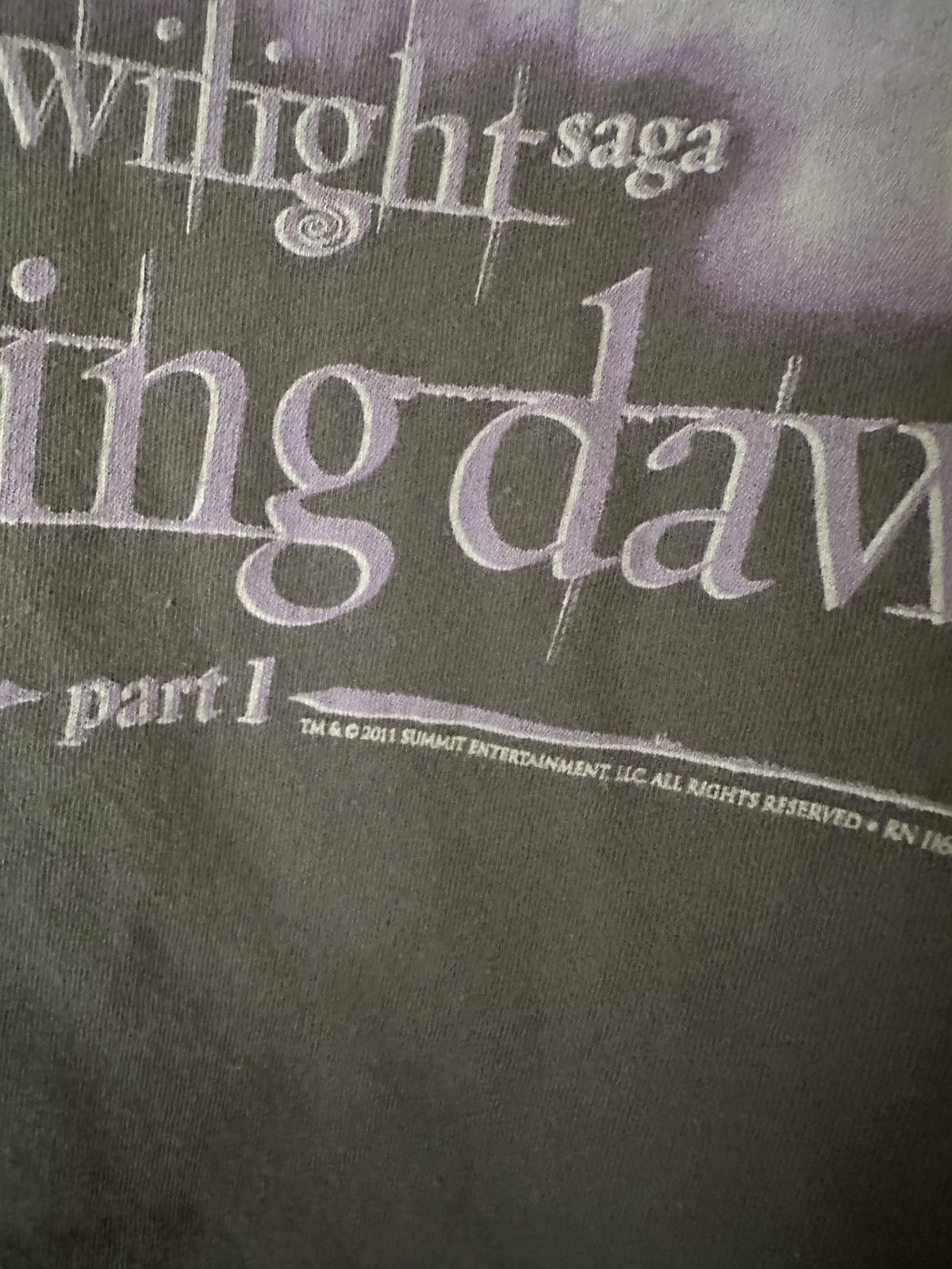 Vintage 2011 Twilight Breaking Dawn Team Edward Graphic Tee Size S / US 4 / IT 40 - 3 Thumbnail