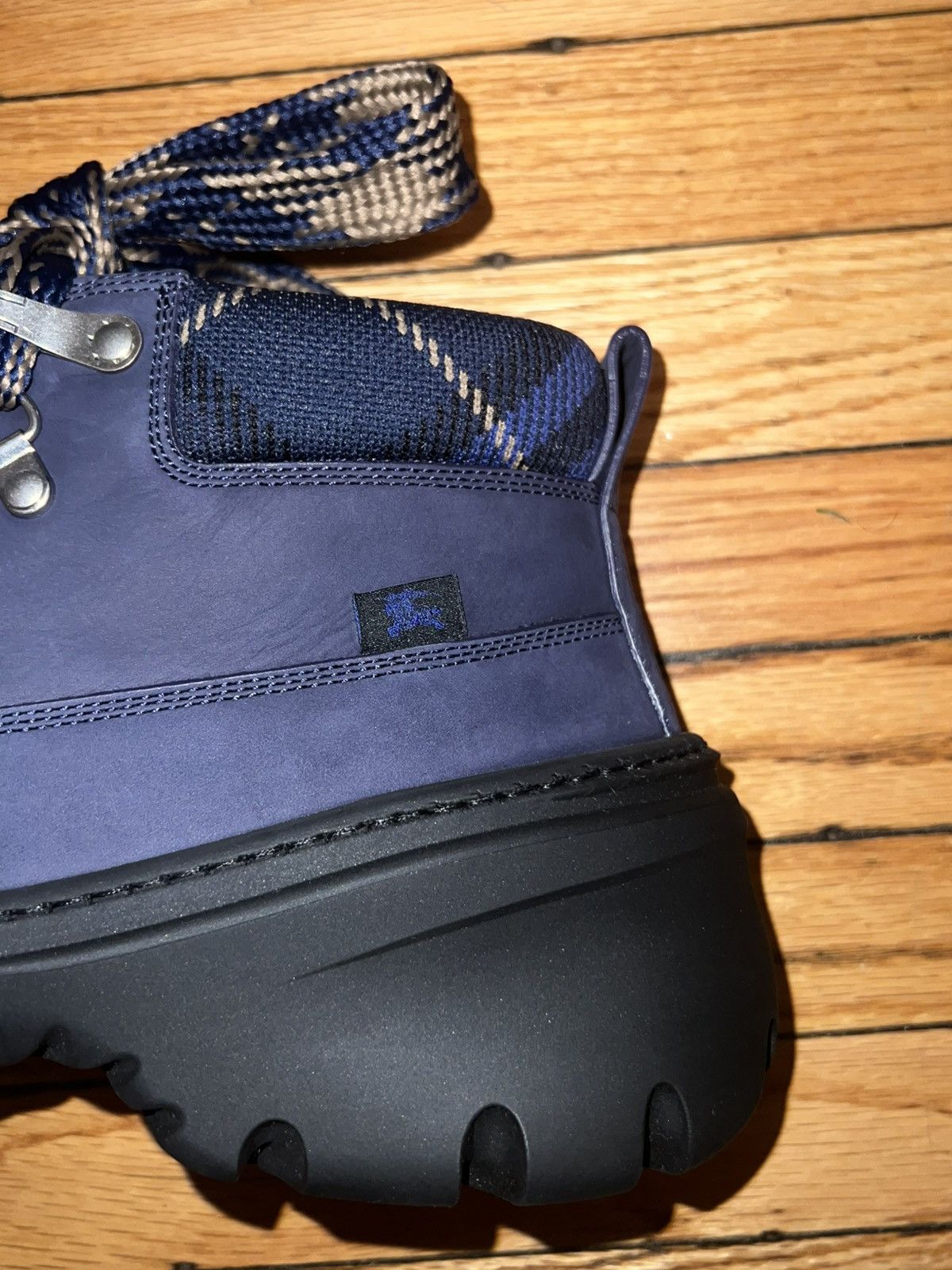 Burberry Burberry Nubuck Scoot Hike Boots Size US 11 / EU 44 - 5 Thumbnail