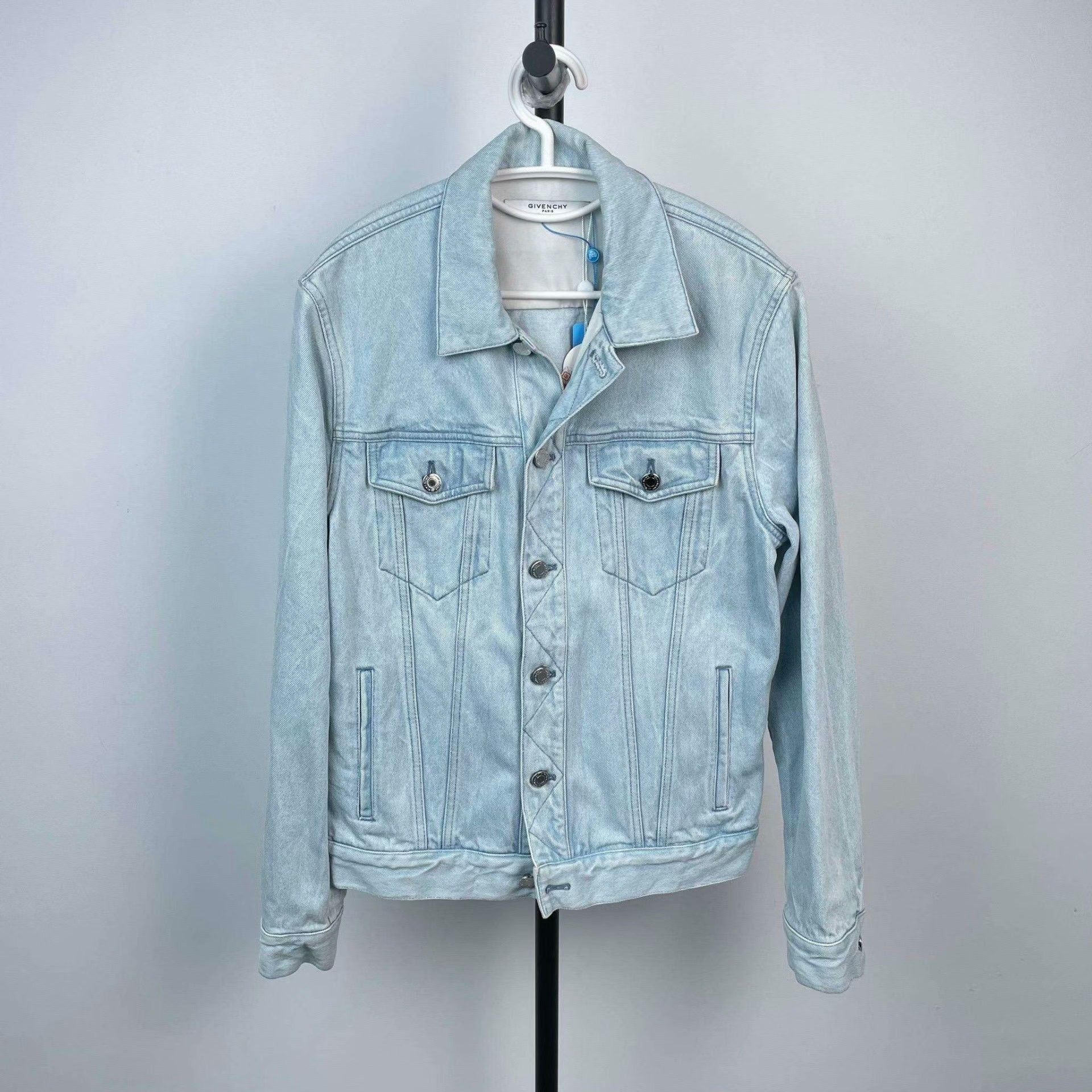 Givenchy Givenchy Light Blue Denim Jacket Size US M / EU 48-50 / 2 - 1 Thumbnail
