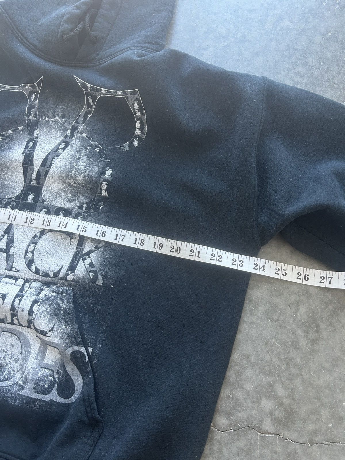 Vintage Vintage Y2K Black Veil Brides Hoodie Size US L / EU 52-54 / 3 - 6 Thumbnail