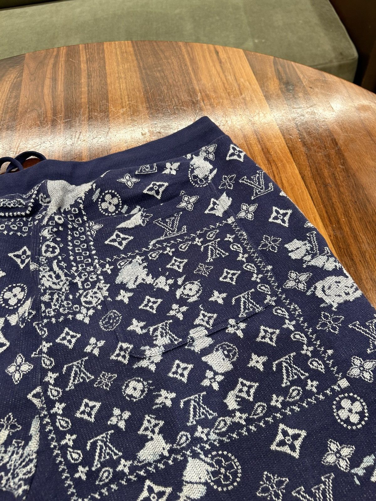 Louis Vuitton LOUIS VUITTON BANDANA SHORTS Size US 32 / EU 48 - 15 Thumbnail