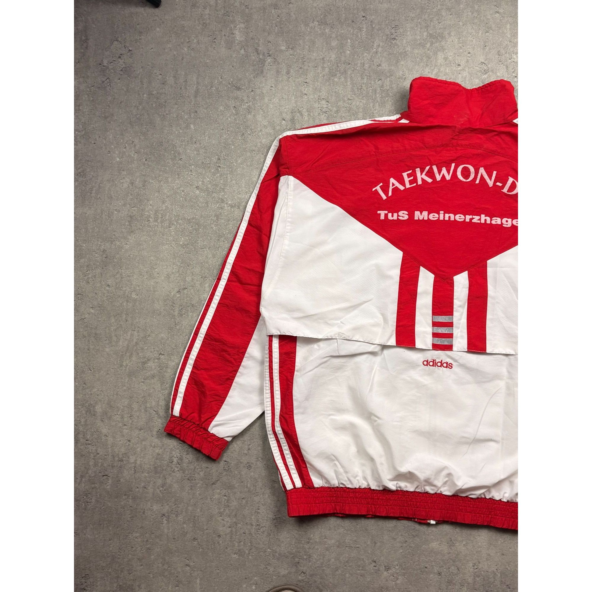Adidas Adidas Red & White Vintage Taekwondo Jacket With Bold Stripe Size US L / EU 52-54 / 3 - 8 Thumbnail