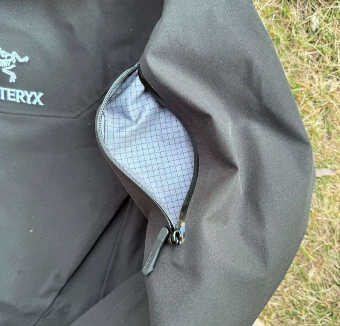 Other Arc’terryx Size US M / EU 48-50 / 2 - 6 Thumbnail
