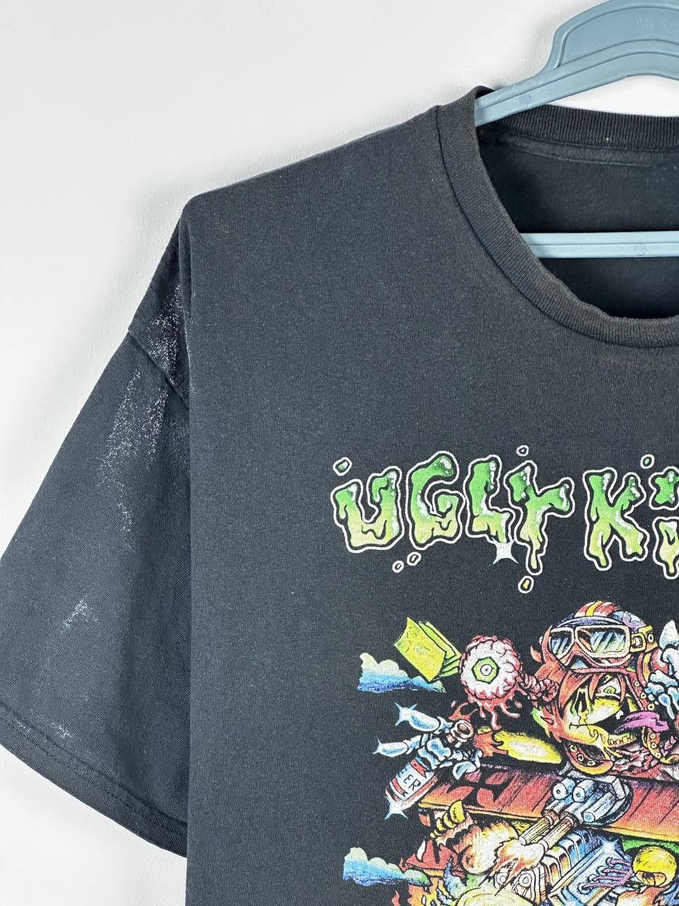 Band Tees Crazy VTG 90s Ugly Kid Joe Distressed Album Promo T Shirt Size US XL / EU 56 / 4 - 6 Thumbnail
