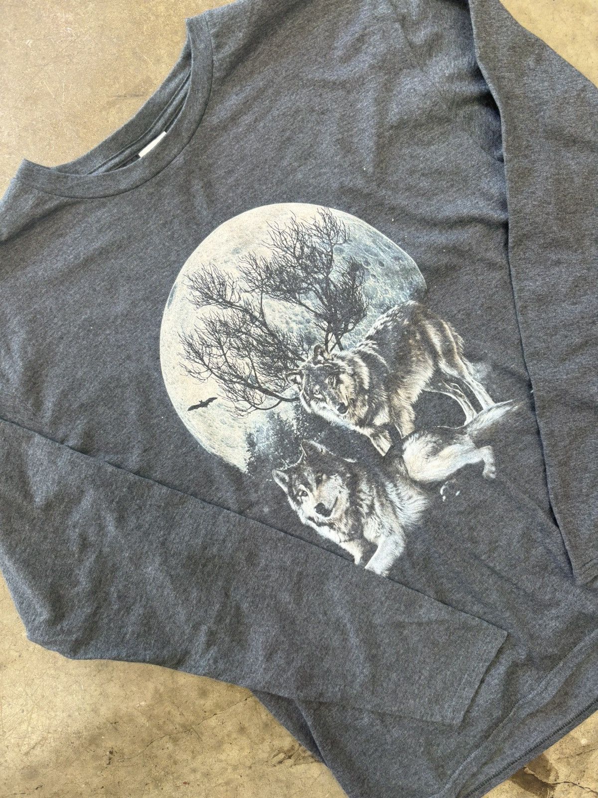 Vintage Vintage Wolves Moonlight Nature LS Tee Large Size US L / EU 52-54 / 3 - 1 Thumbnail