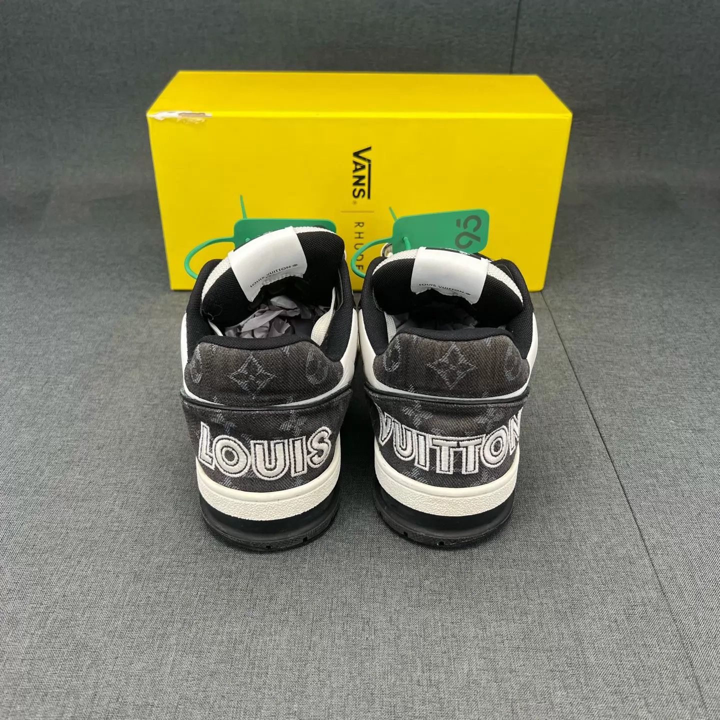 Louis Vuitton LV Trainer Black White Velcro 7 Size US 7 / EU 40 - 3 Thumbnail