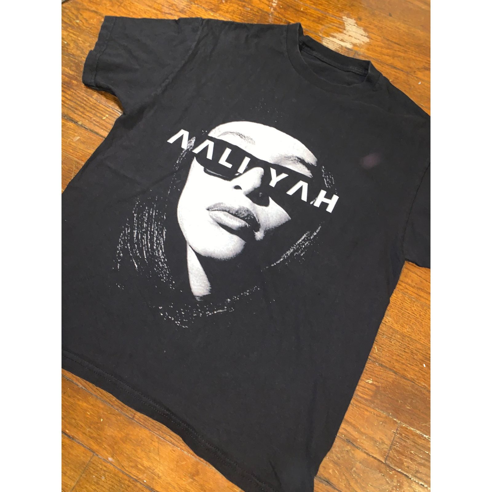 Band Tees Aaliyah T Shirt XL Black Graphic Tee Minimalist Tribute Size US L / EU 52-54 / 3 - 2 Thumbnail