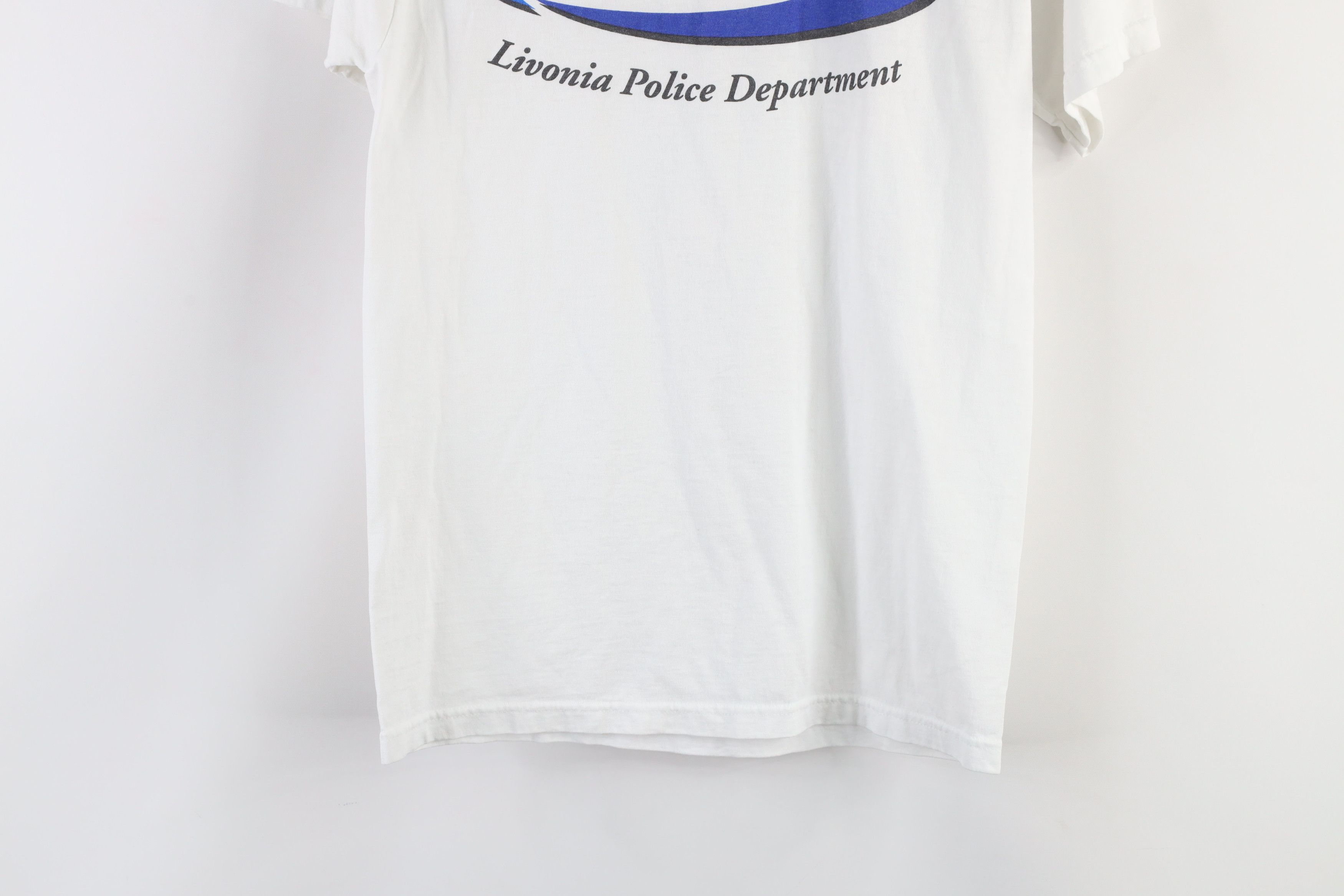 Vintage Vintage Streetwear Drug Abuse Resistance Education T-Shirt Size US S / EU 44-46 / 1 - 10 Thumbnail