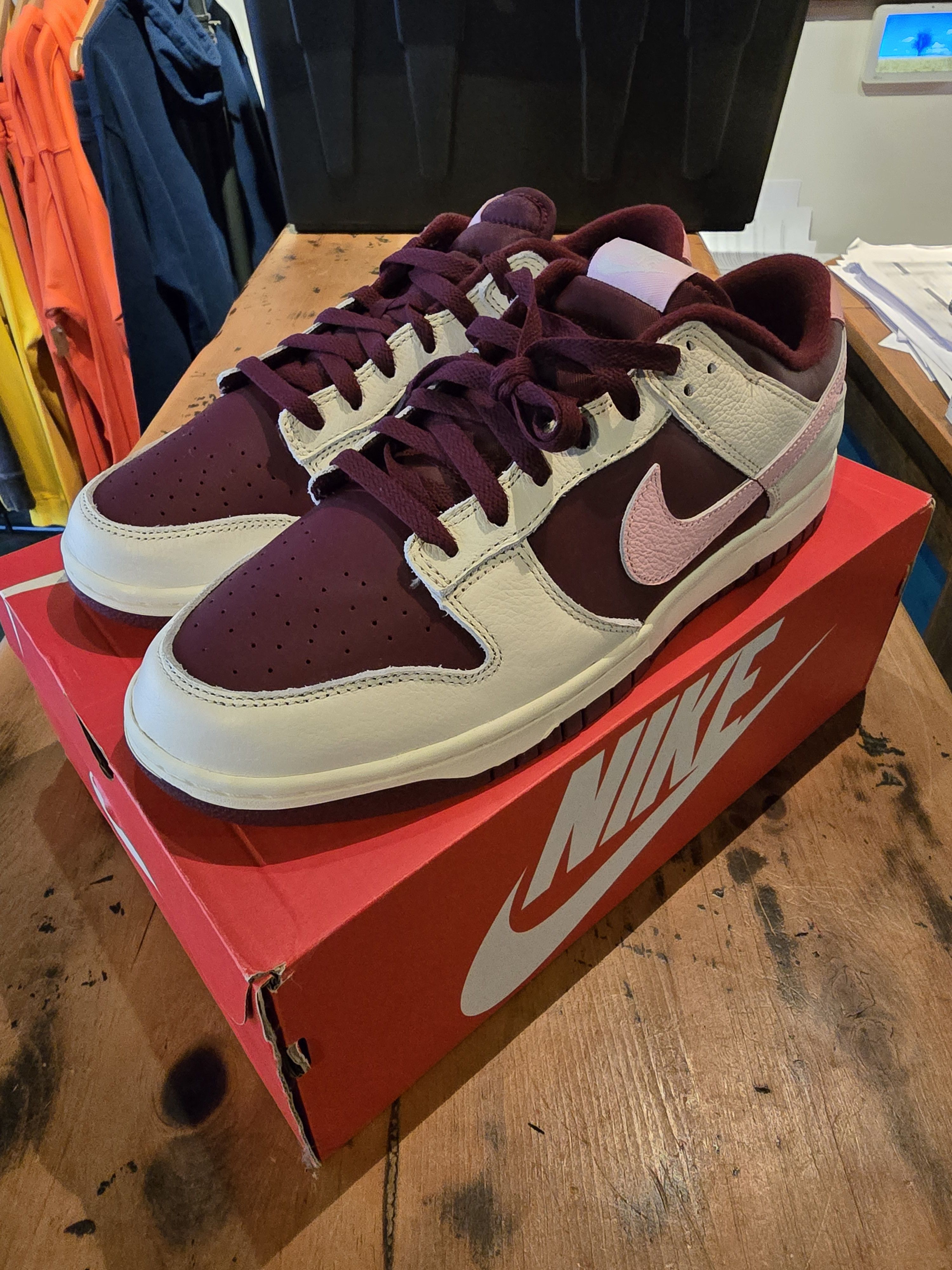 Nike Nike Dunk Low Premium Retro PRM - Valentine's Day Size US 11 / EU 44 - 4 Thumbnail