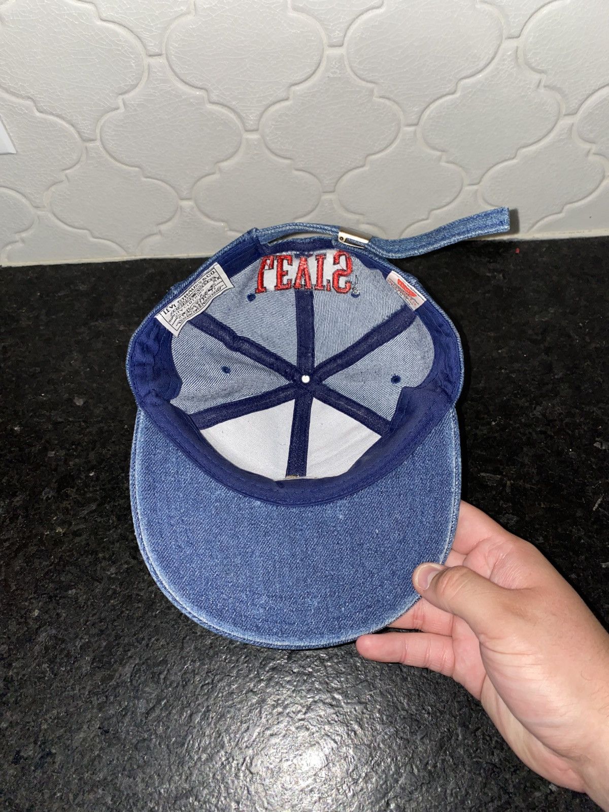 Levi's Vintage 90s Levis legends never die denim strapback hat Size ONE SIZE - 3 Thumbnail