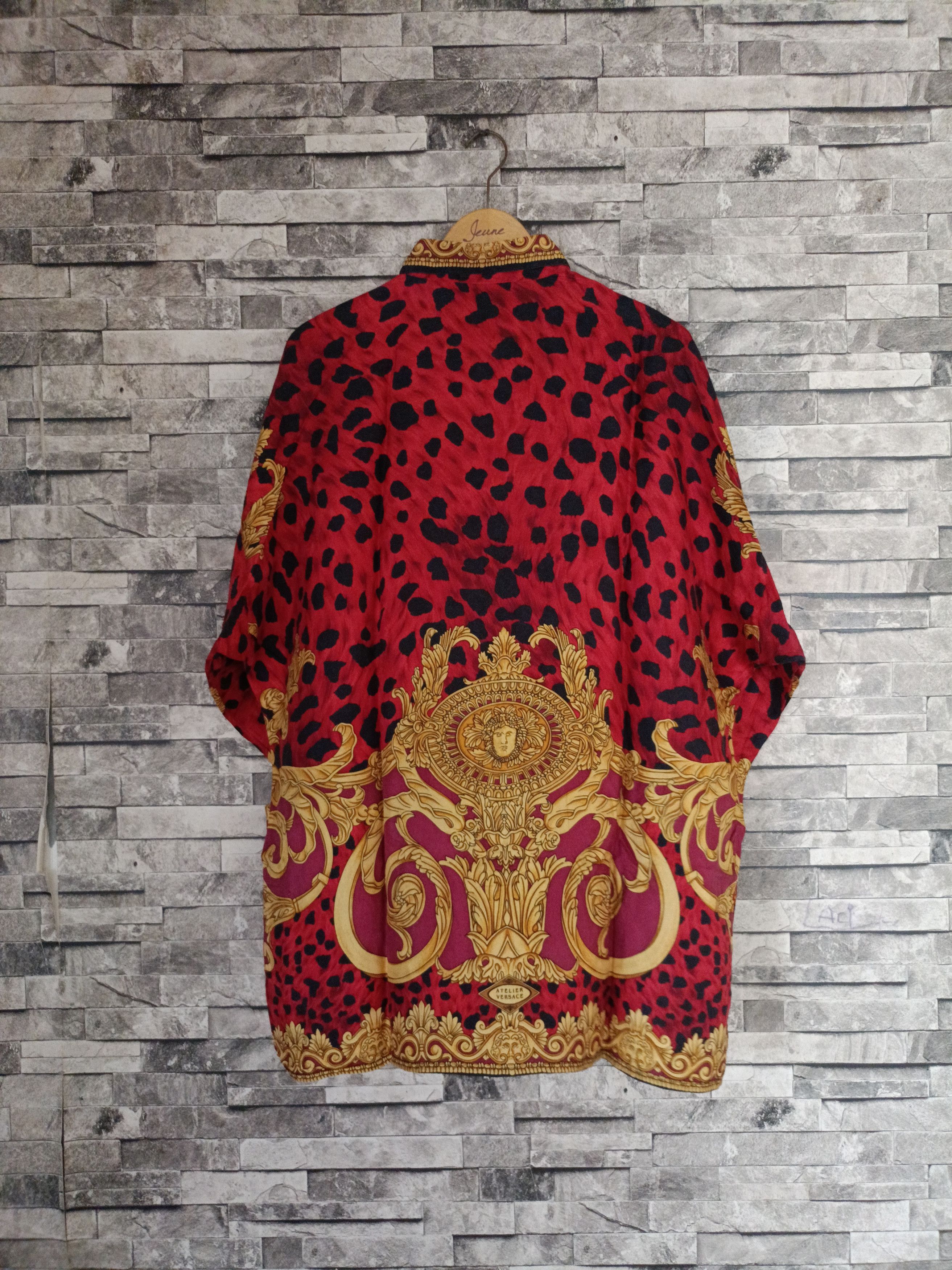 Versace Vintage archived Gianni Versace leopard baroque silk shirt Size US L / EU 52-54 / 3 - 5 Thumbnail