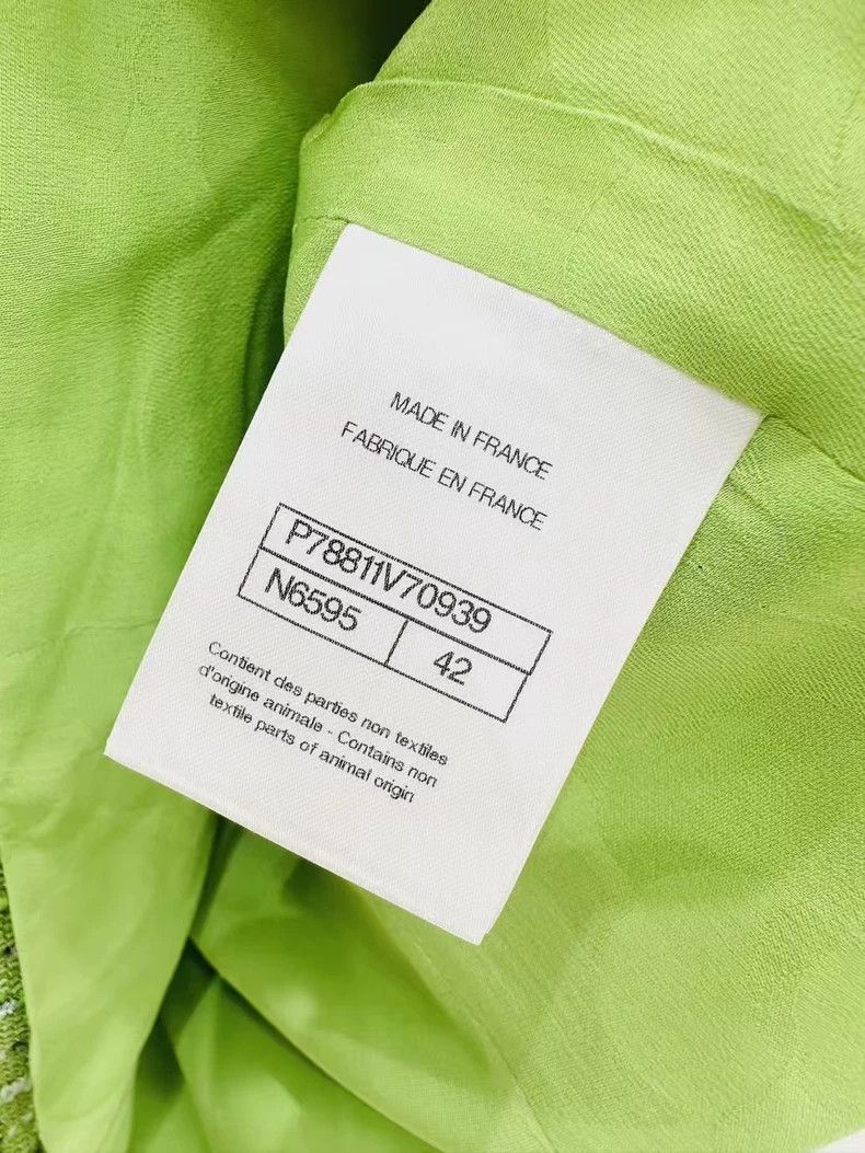 Chanel Chanel 25C green tweed hooded jacket Size M / US 6-8 / IT 42-44 - 8 Thumbnail