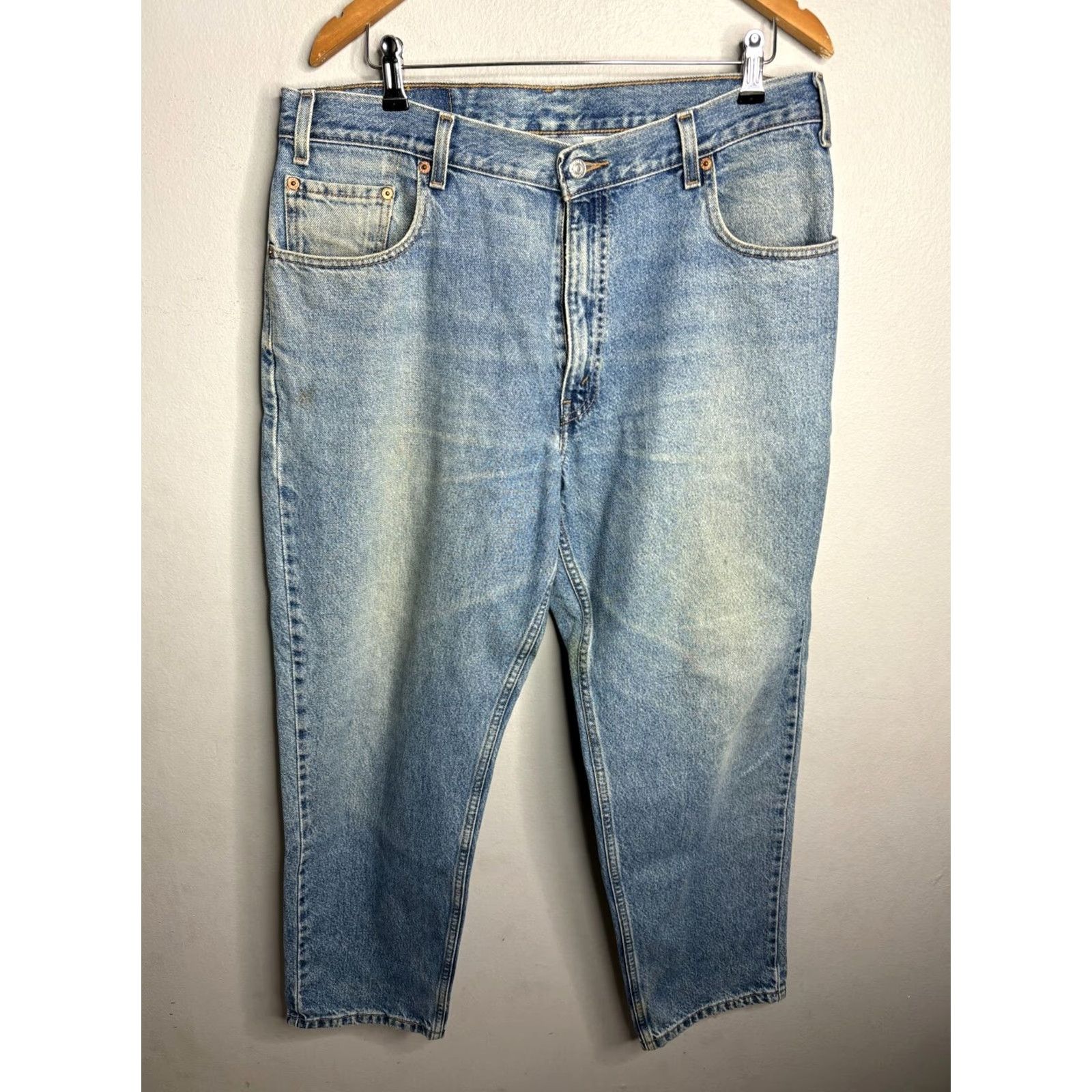 Levi's Levi's 560 Jeans Mens 36 Regular Blue Light Wash Tapered Vintage 90s Y2K Baggy Comfort Pockets Denim Jeans Mens Size US 36 / EU 52 - 5 Thumbnail