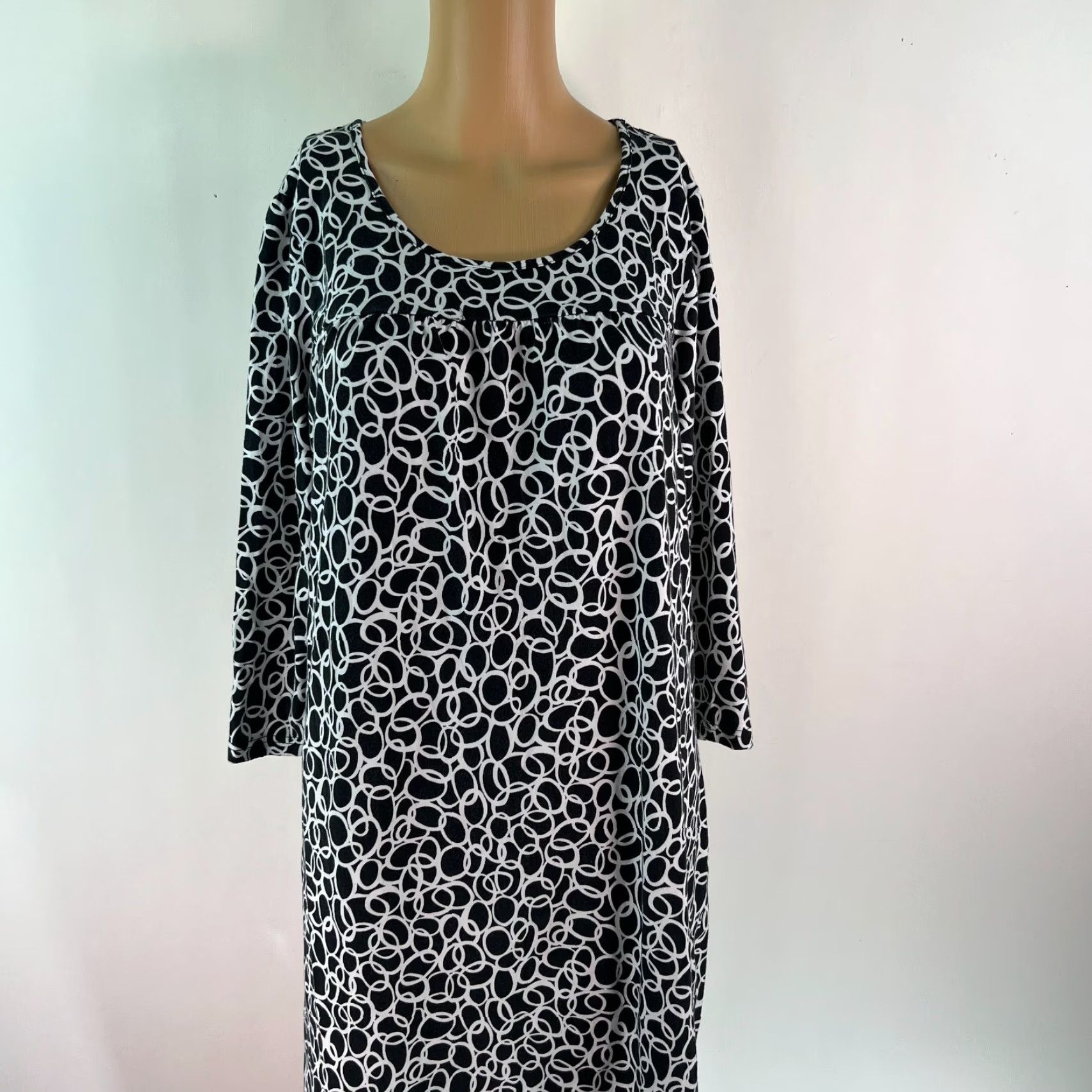 Jones New York VINTAGE Jones New York Sport Geometric 3/4 Sleeve Black Shift Dress L Womens Size L / US 10 / IT 46 - 4 Thumbnail