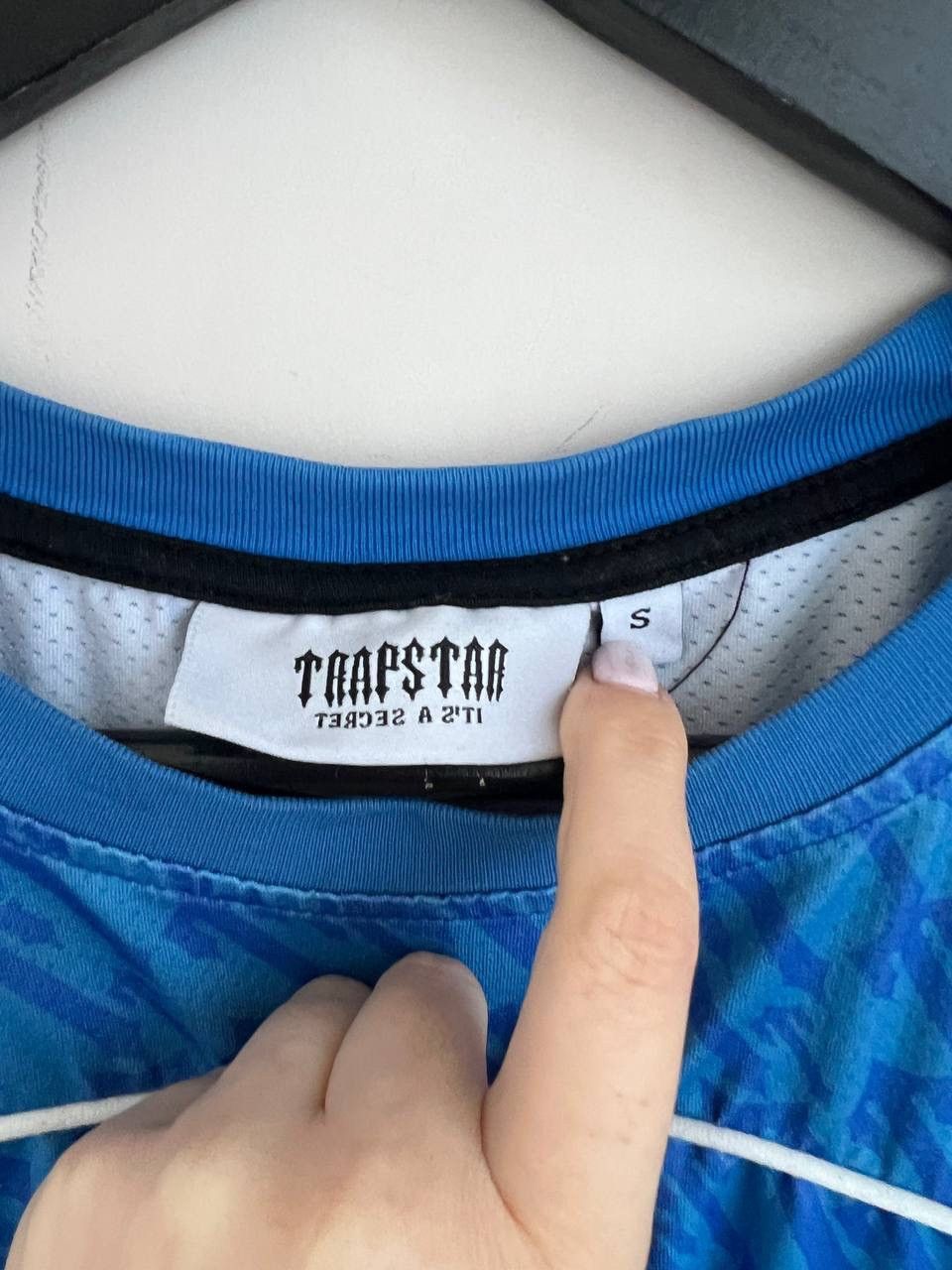 Trapstar London Trapstar Football JERSEY Blue Gradient Size S Size US S / EU 44-46 / 1 - 3 Thumbnail
