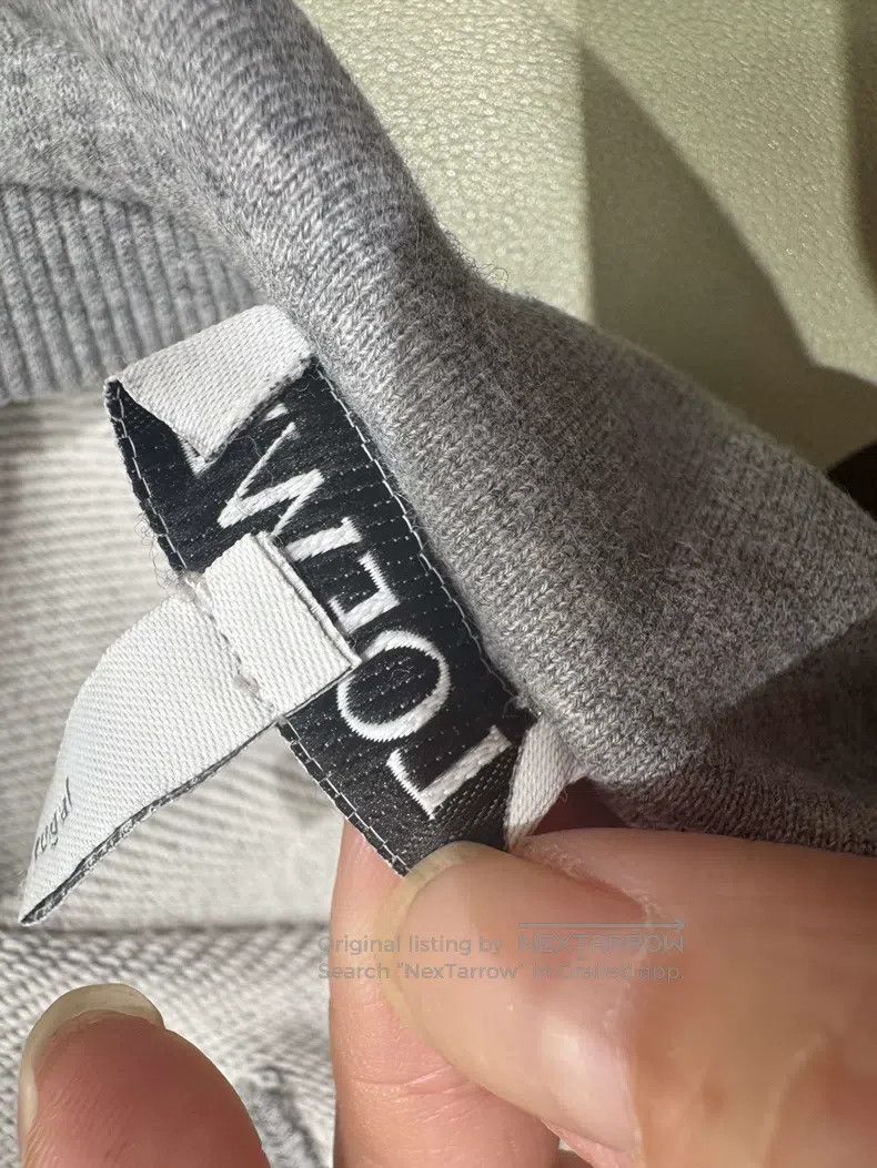 Loewe Loewe Classic Reversible Letter Logo Hoodie for Women Size L / US 10 / IT 46 - 4 Thumbnail