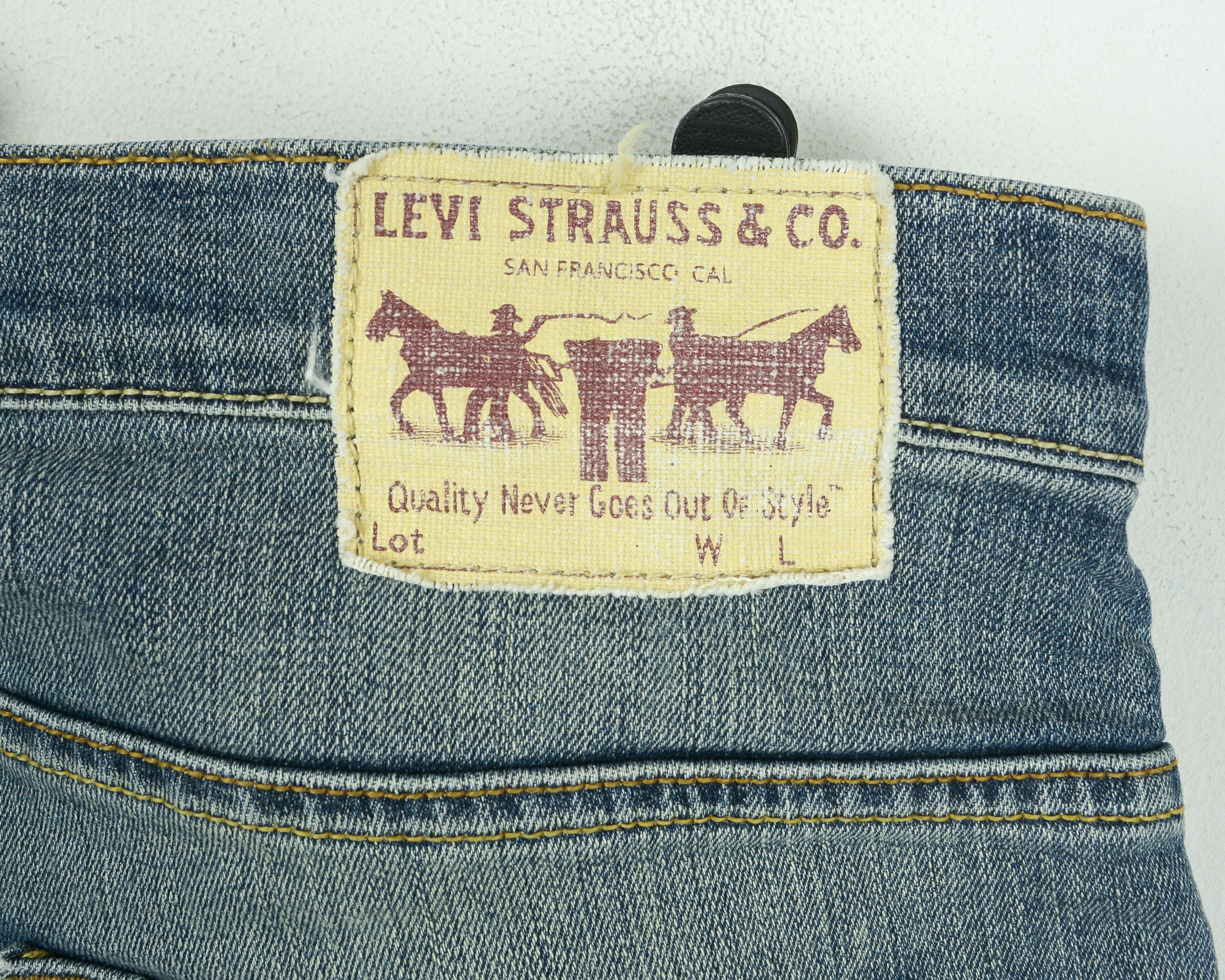 Levi's 504 Mens W34 L29 Regular Straight Jeans Pants Denim Trousers Size US 34 / EU 50 - 10 Thumbnail