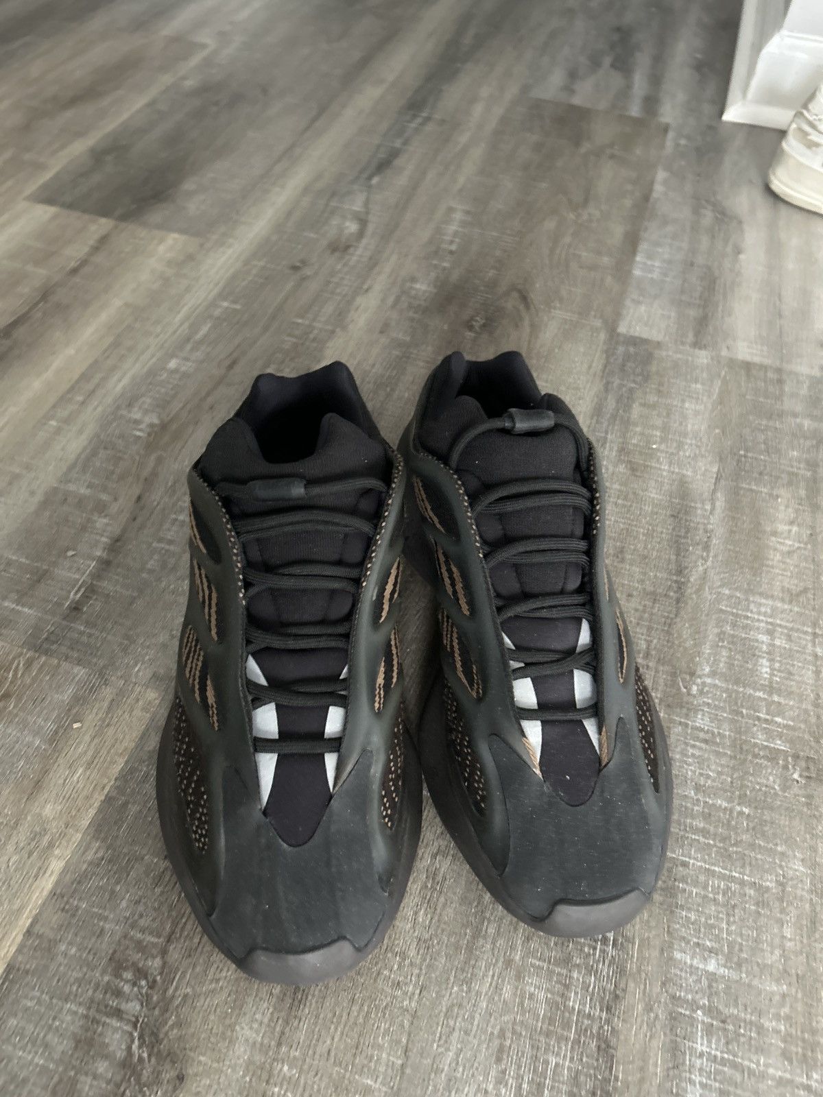 Adidas Yeezy Size 11 Size US 11 / EU 44 - 1 Thumbnail