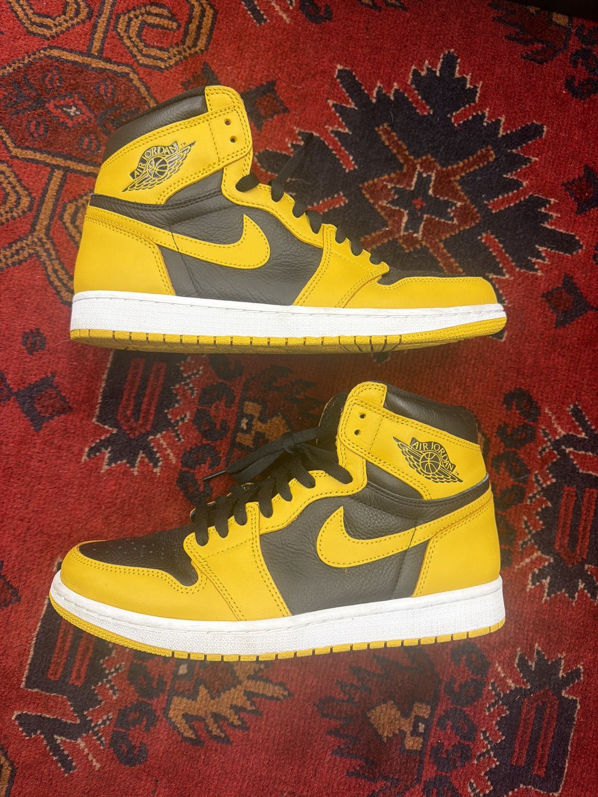 Jordan Brand Nike Air Jordan 1 Retro High OG Pollen Size 9.5 (555088-701) Size US 9.5 / EU 42-43 - 2 Thumbnail