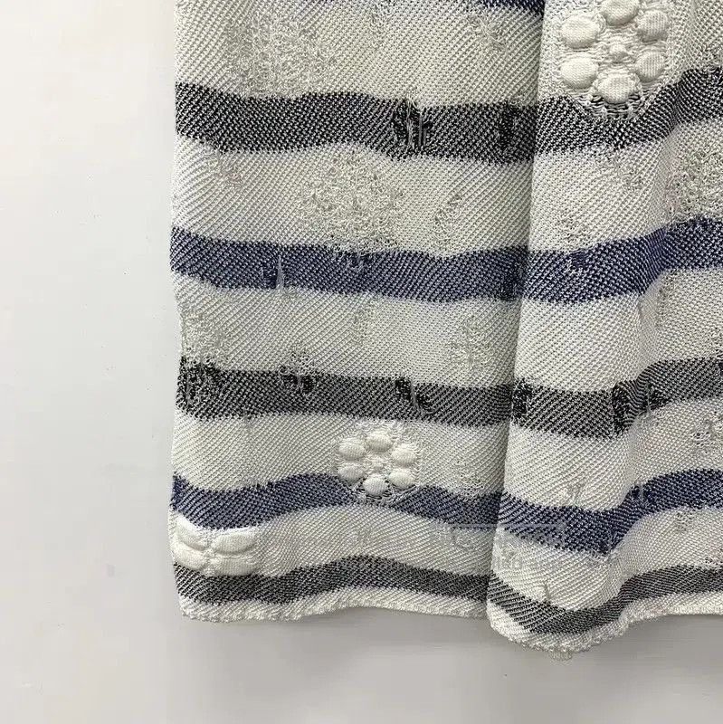 Chanel Chanel Striped Casual Pants in Size S . Size 23" - 4 Thumbnail
