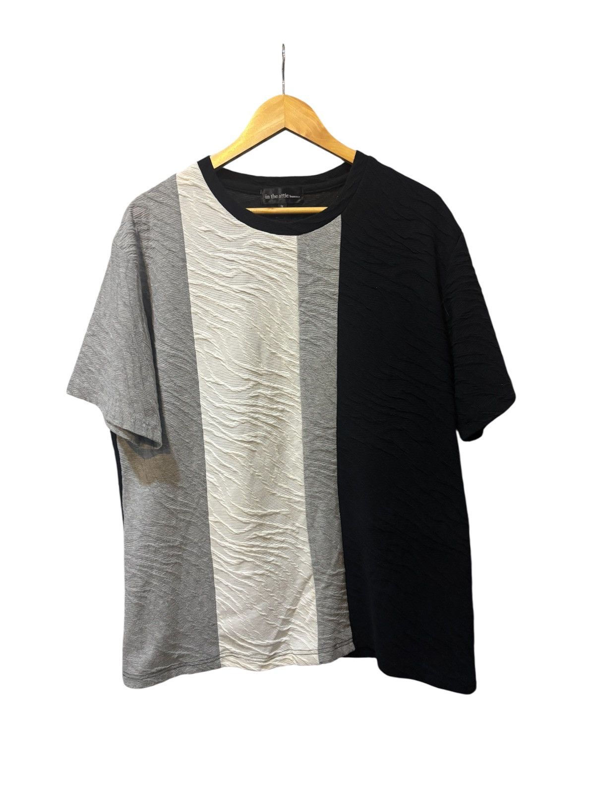 In The Attic In the attic Pour Homme Asymmetrical rare design T Shirt Size US XL / EU 56 / 4 - 1 Thumbnail