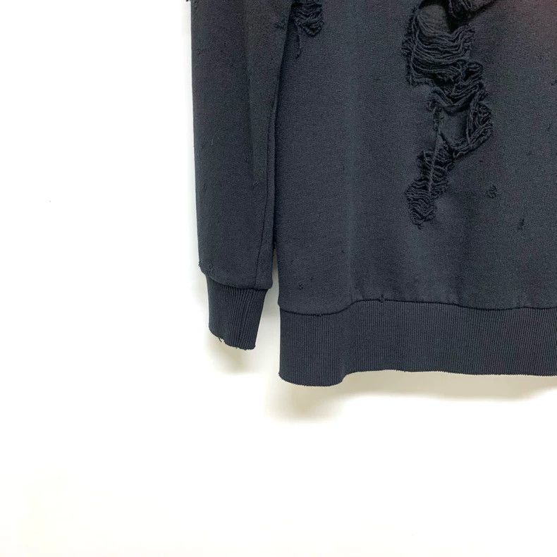 Givenchy Givenchy Distressed Crewneck Sweatshirt 2506-Nextarrow Size US XS / EU 42 / 0 - 7 Thumbnail