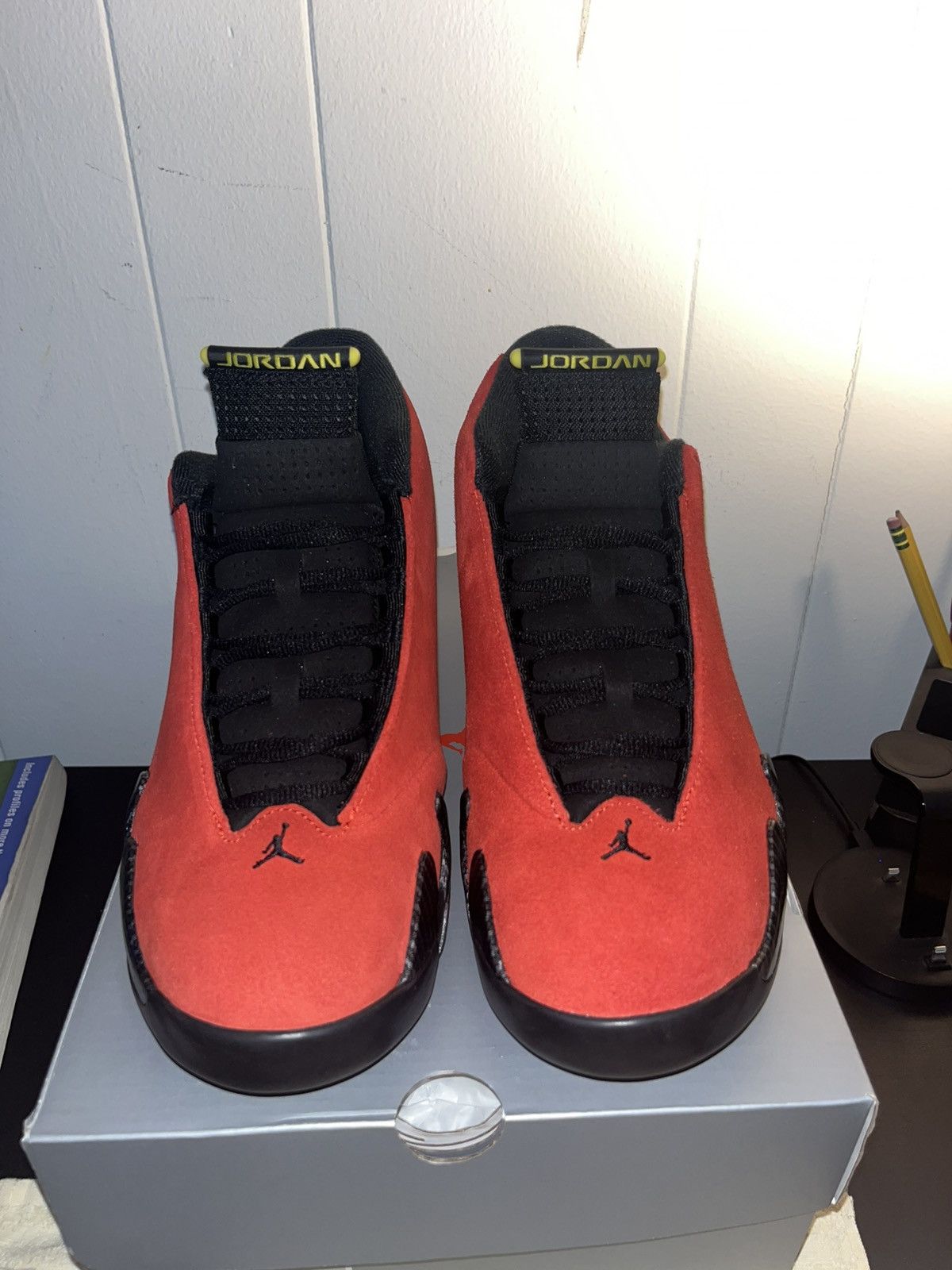Jordan Brand Air Jordan 14 Retro Ferrari Size US 11.5 / EU 44-45 - 2 Thumbnail