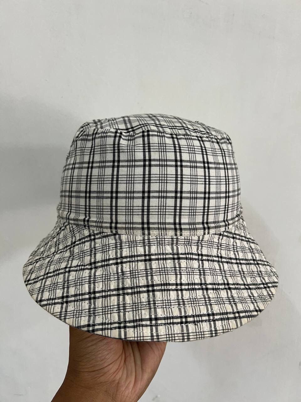 Japanese Brand Reversible Inspired Burberry Bucket Hat Size ONE SIZE - 10 Thumbnail