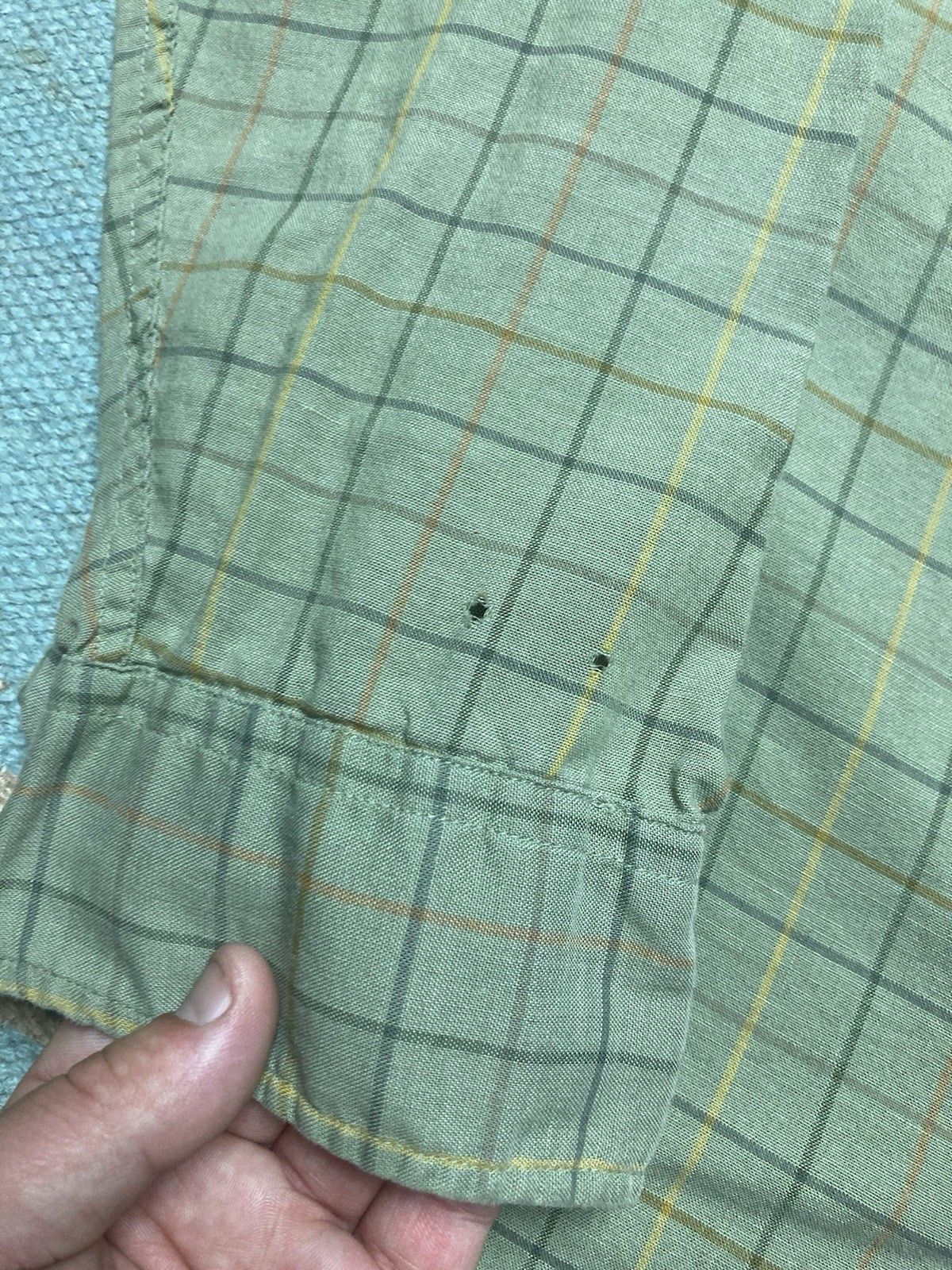 Vintage Vintage 60s 70s button shirt distressed plaid men’s large Size US L / EU 52-54 / 3 - 9 Thumbnail