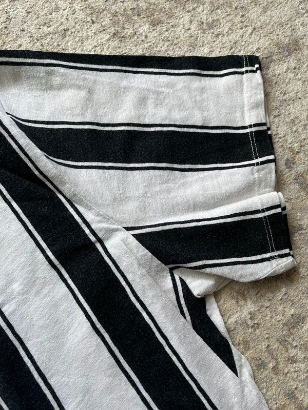 Guess Guess Sz XL Stripped Retro T-Shirt Heavy Cotton Rare Size US XL / EU 56 / 4 - 6 Thumbnail