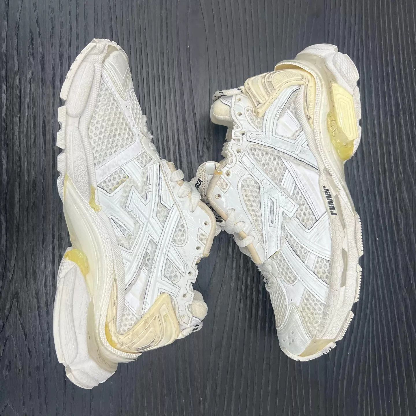 Balenciaga Balenciaga Runner White Distressed Women's Size 37 Size US 7 / IT 37 - 3 Thumbnail
