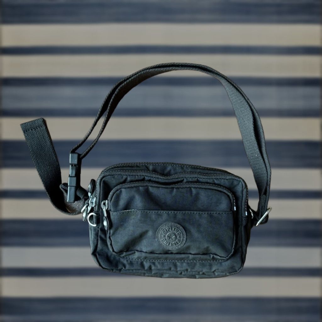 Vintage VINTAGE Kipling Pria Waist Belt Bag Black Crinkle Nylon Fanny Pack Crossbody Bag Unisex Adults Small Travel Size ONE SIZE - 1 Thumbnail
