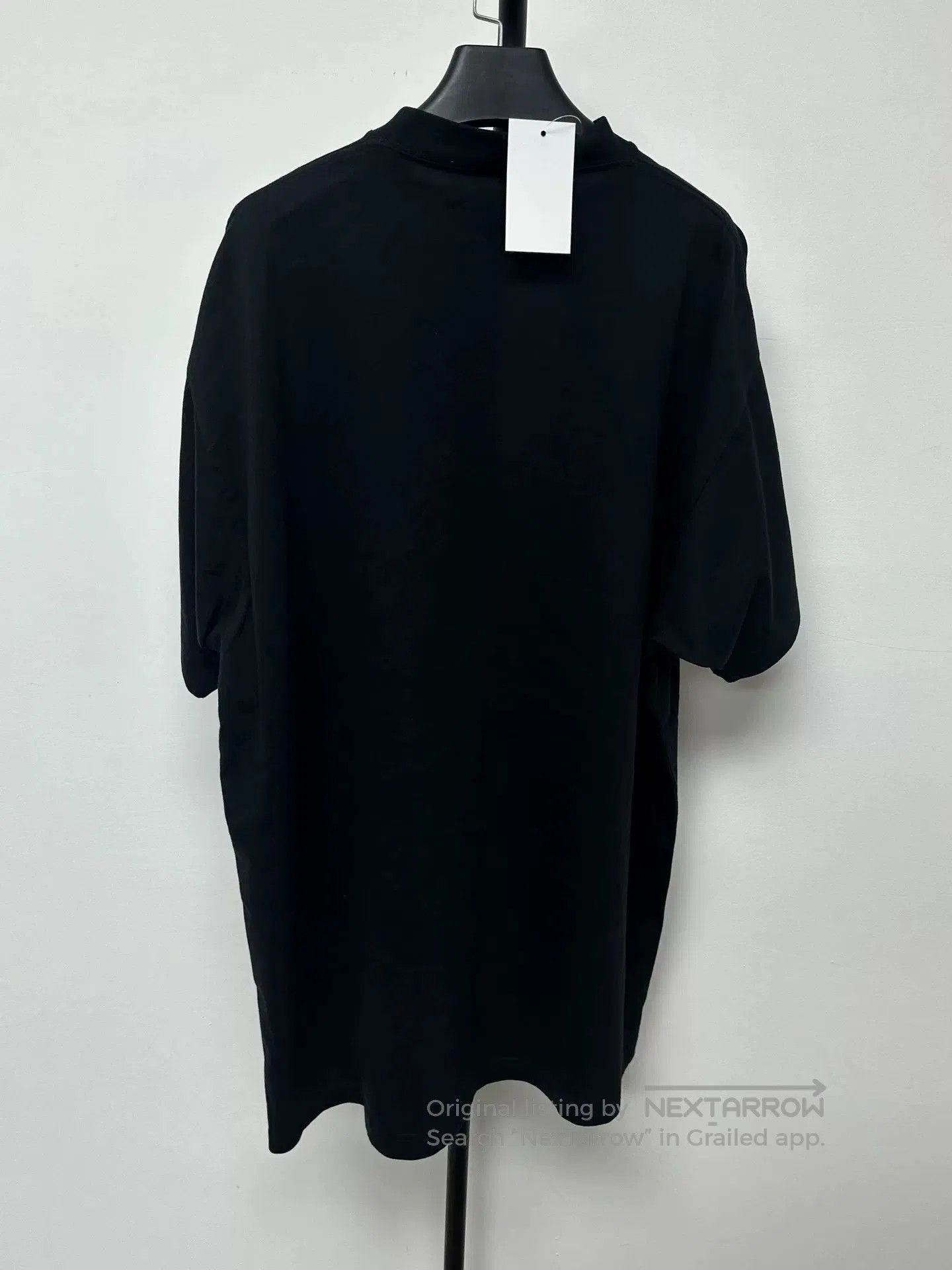 Balenciaga Balenciaga Asymmetric Inverted Logo Tee. Size US L / EU 52-54 / 3 - 2 Thumbnail