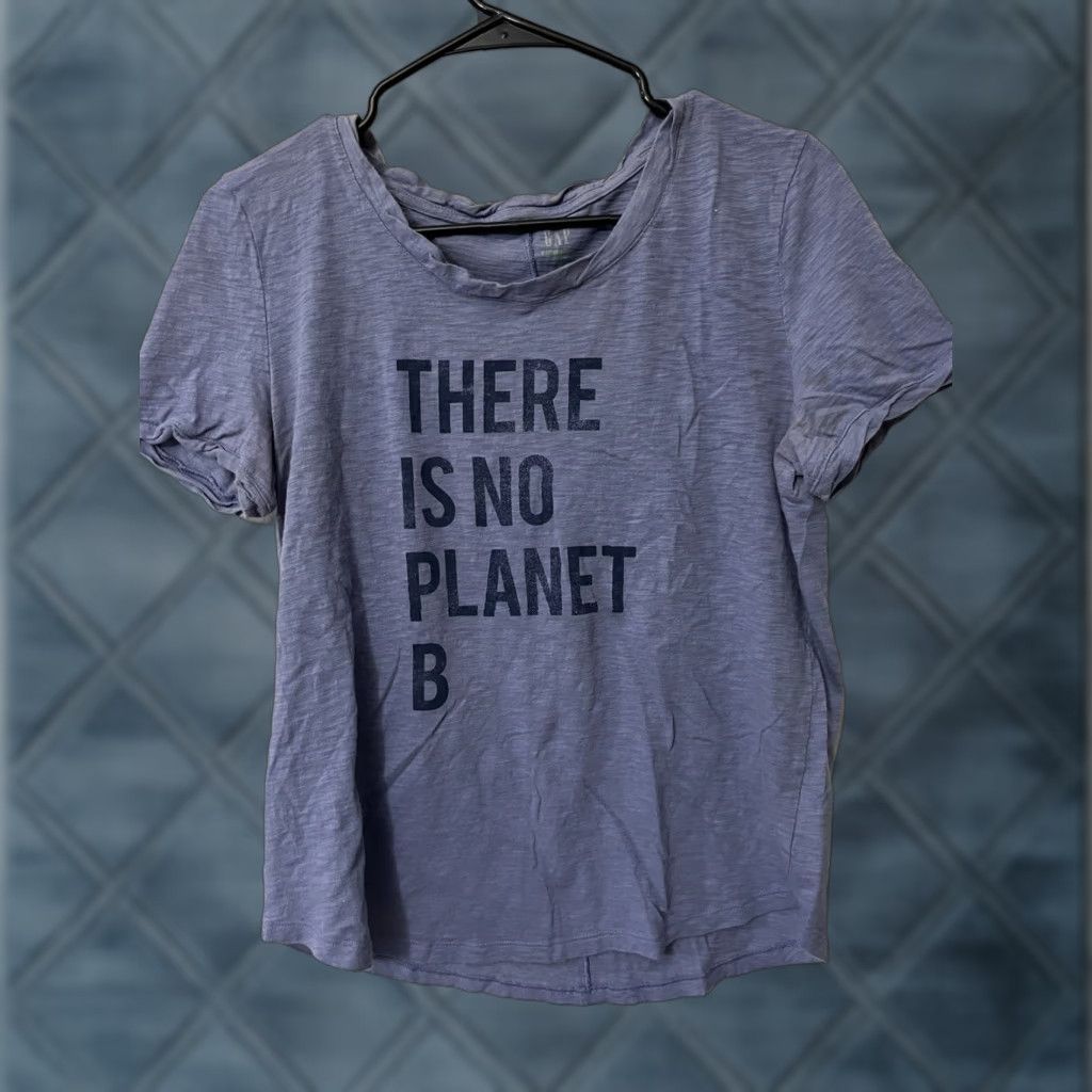 Gap VINTAGE Gap Shirt Womens Small Blue There Is No Planet Graphic Tee Size S / US 4 / IT 40 - 1 Thumbnail