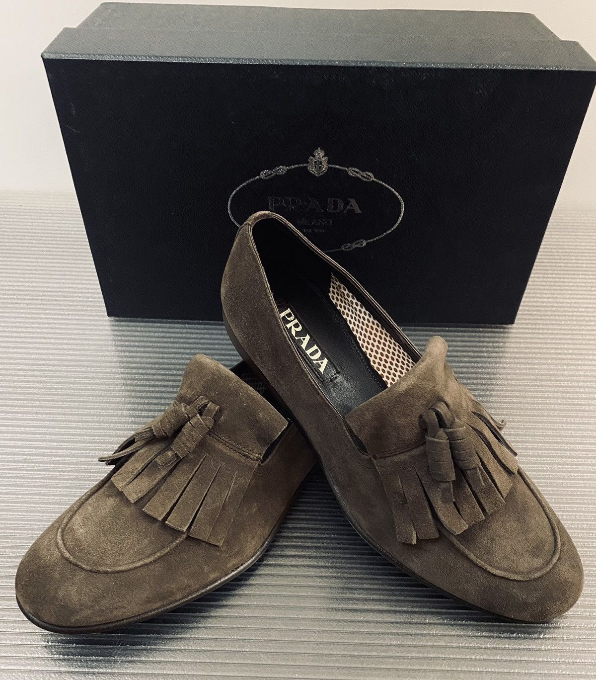 Prada Prada 🇮🇹 Grafite Suede Tasseled Kilt Slip On Loafer 8 NEW Size US 8 / EU 41 - 8 Thumbnail